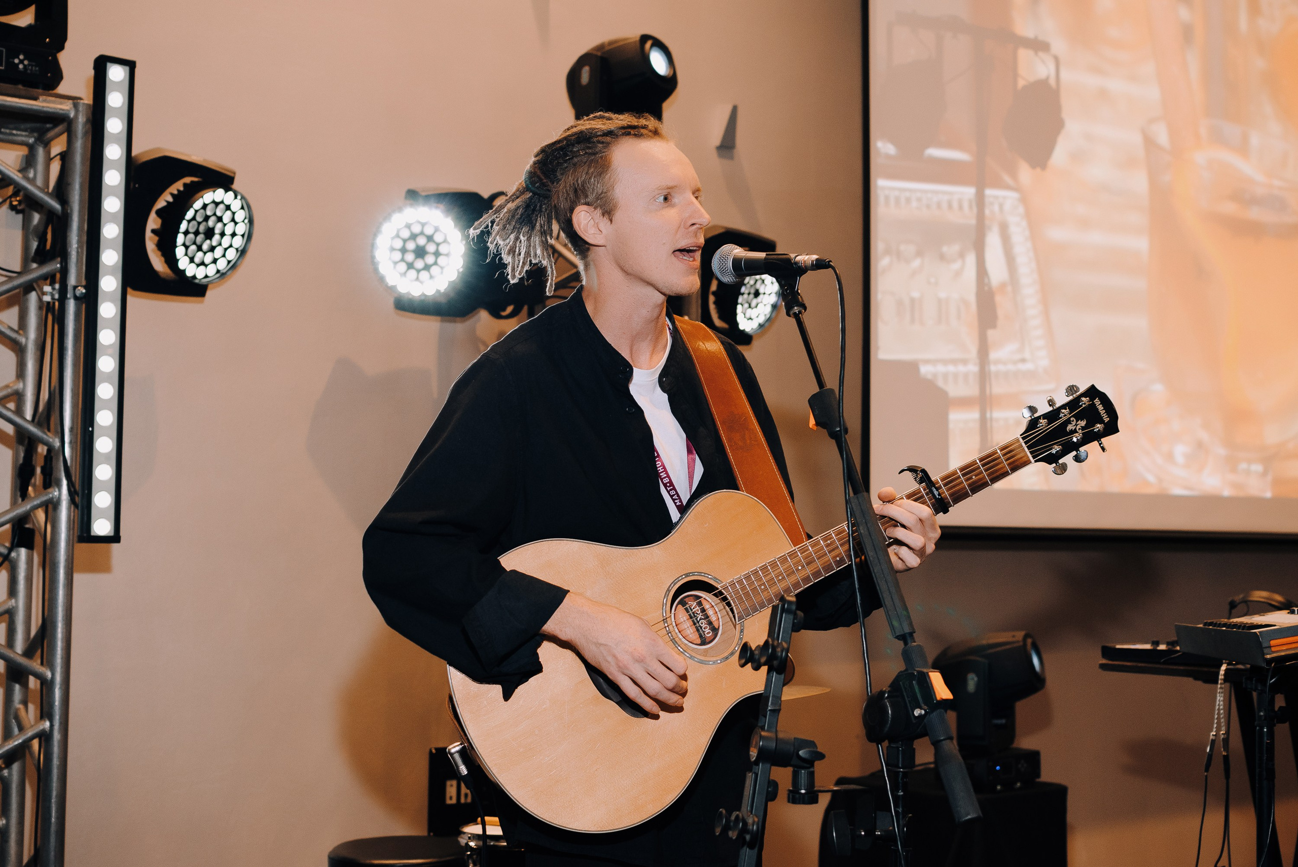 ФЕСТИВАЛЬ ВИНА И КРЕПКИХ НАПИТКОВ МАВТ-ВИНОТЕКА. Репортажный фотограф Зуев Роман г. Челябинск