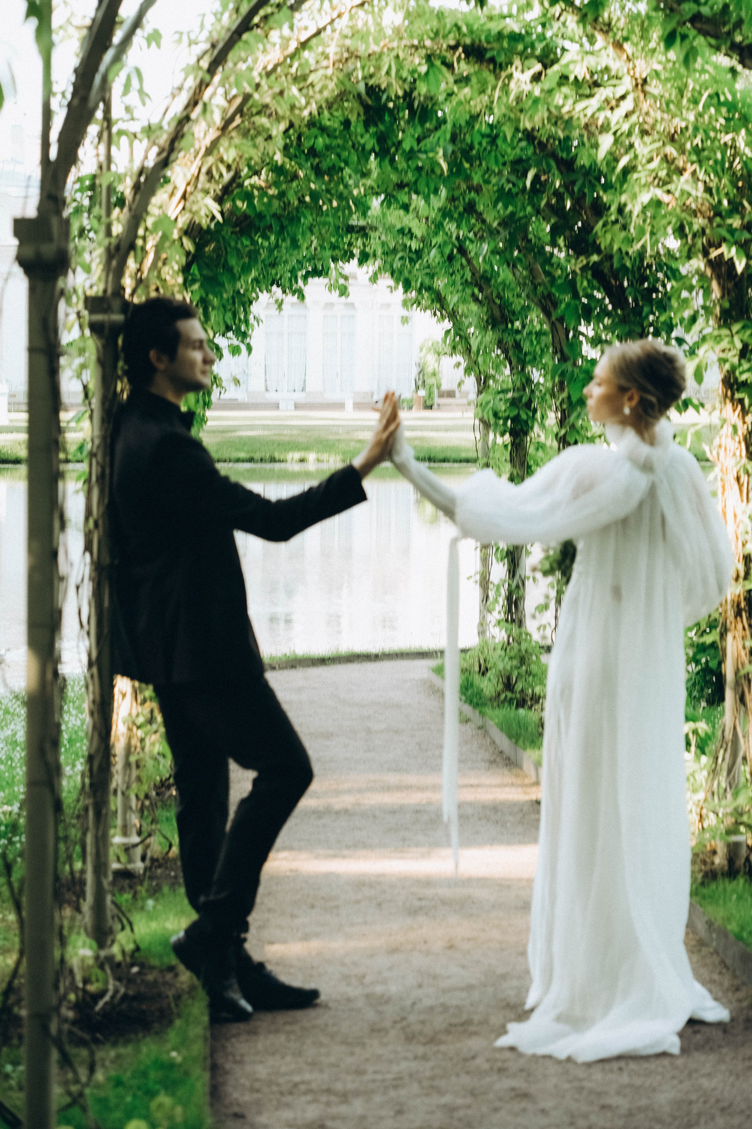 СВАДЕБНАЯ СЬЕМКА В ПАРКЕ ОРАНИЕНБАУМ. Профессиональный фотограф, Санкт-Петербург — Виктория Богомолова