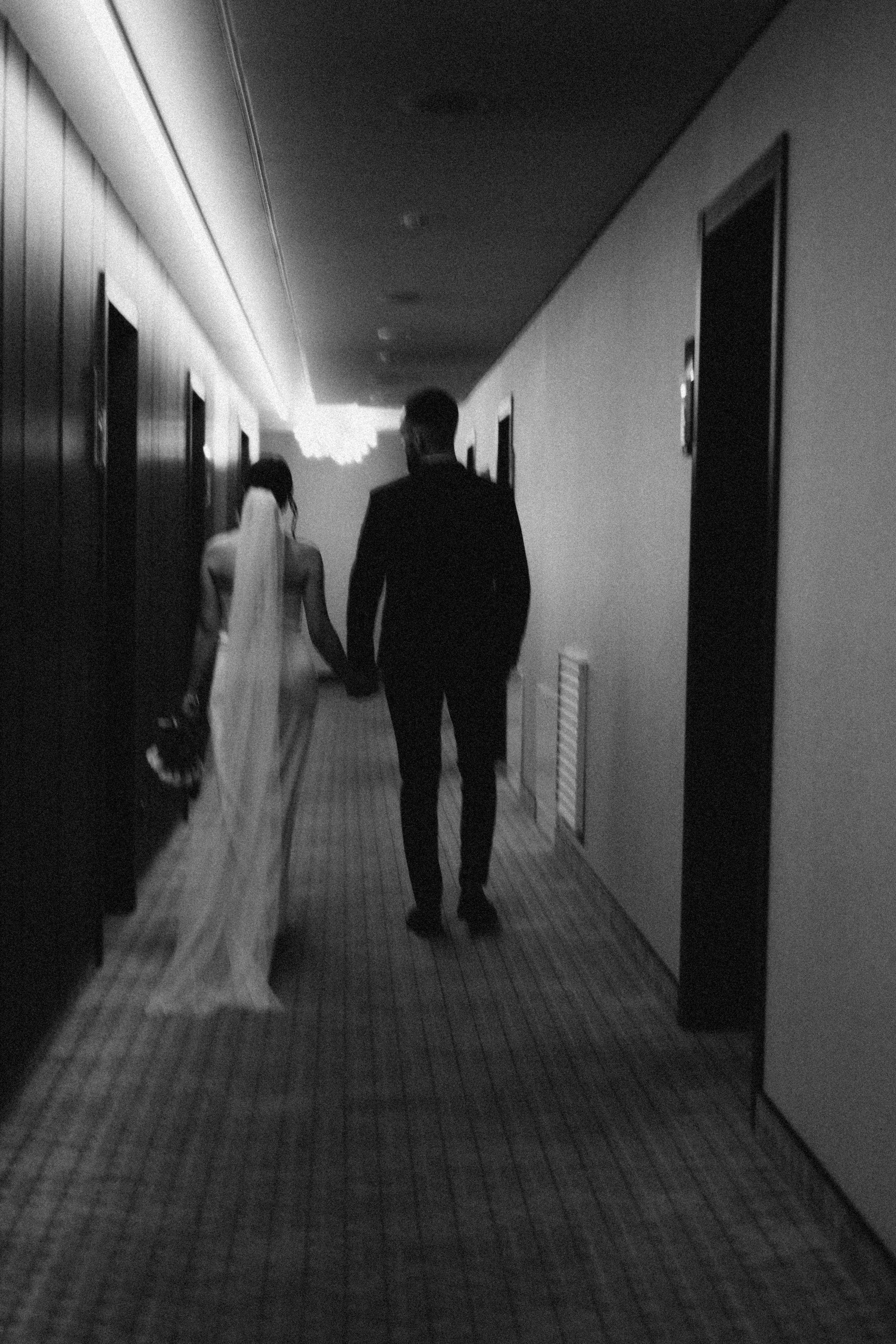 СВАДЕБНАЯ СЬЕМКА СБОРОВ ЖЕНИХА И НЕВЕСТЫ В ОТЕЛЕ И ТАКЖЕ ФОТОСЕССИИЯ В ОТЕЛЕЕ МЕГАПОЛИС БРЯНСК. Профессиональный фотограф, Санкт-Петербург — Виктория Богомолова