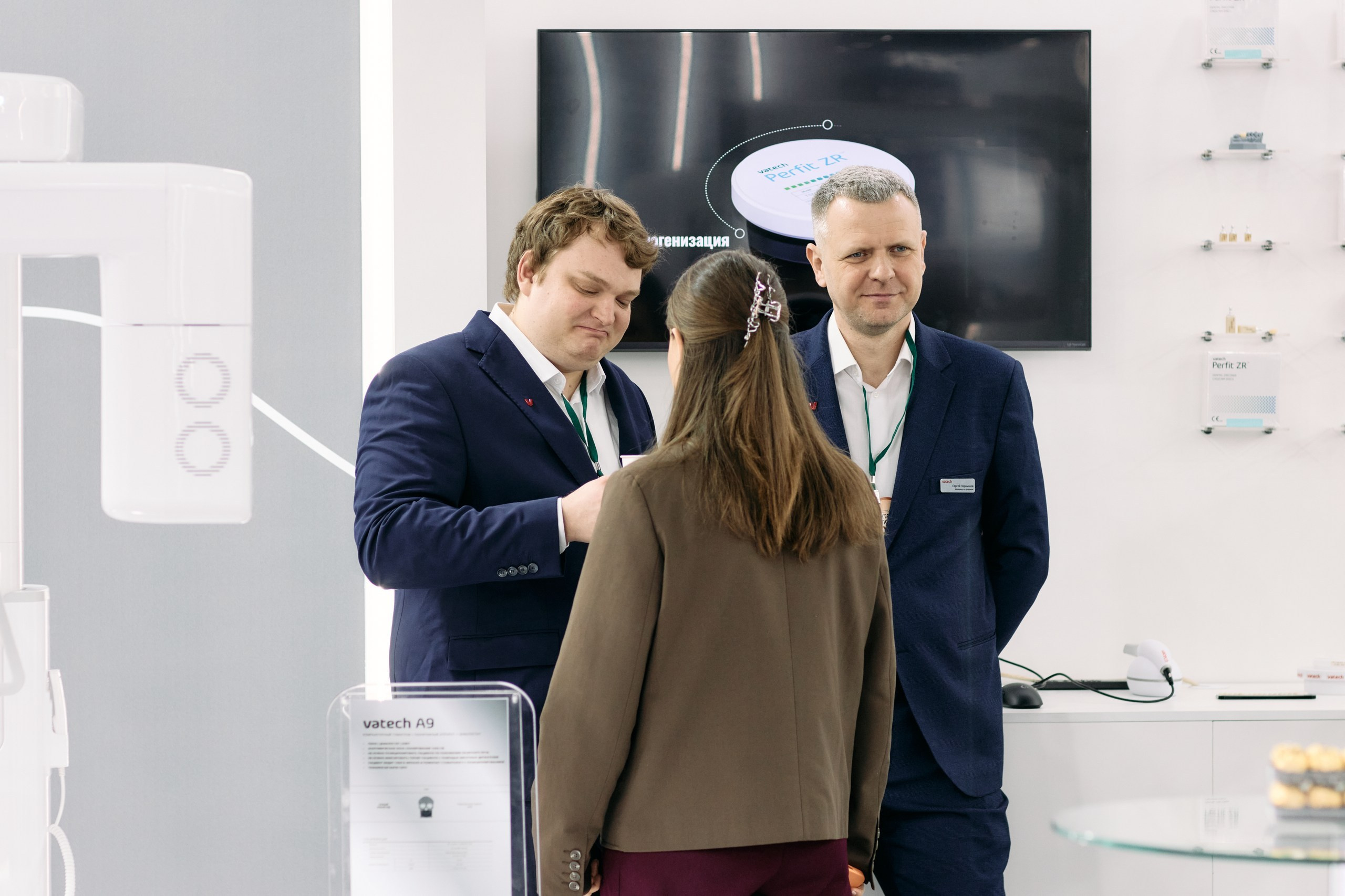 Дентал Салон 2026: Vatech. Свадебный и репортажный фотограф Дмитрий Кононенко