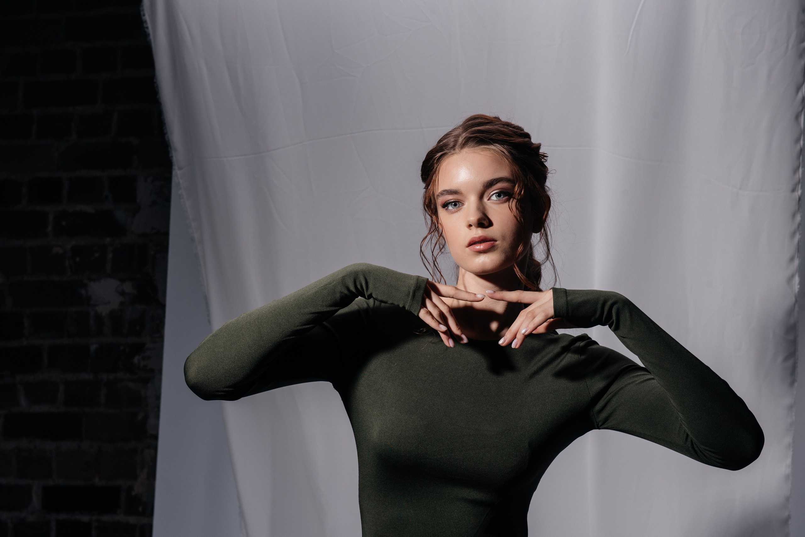 Диана. Съемка с тканью. Контент фотограф в Волгограде Сотникова Александра