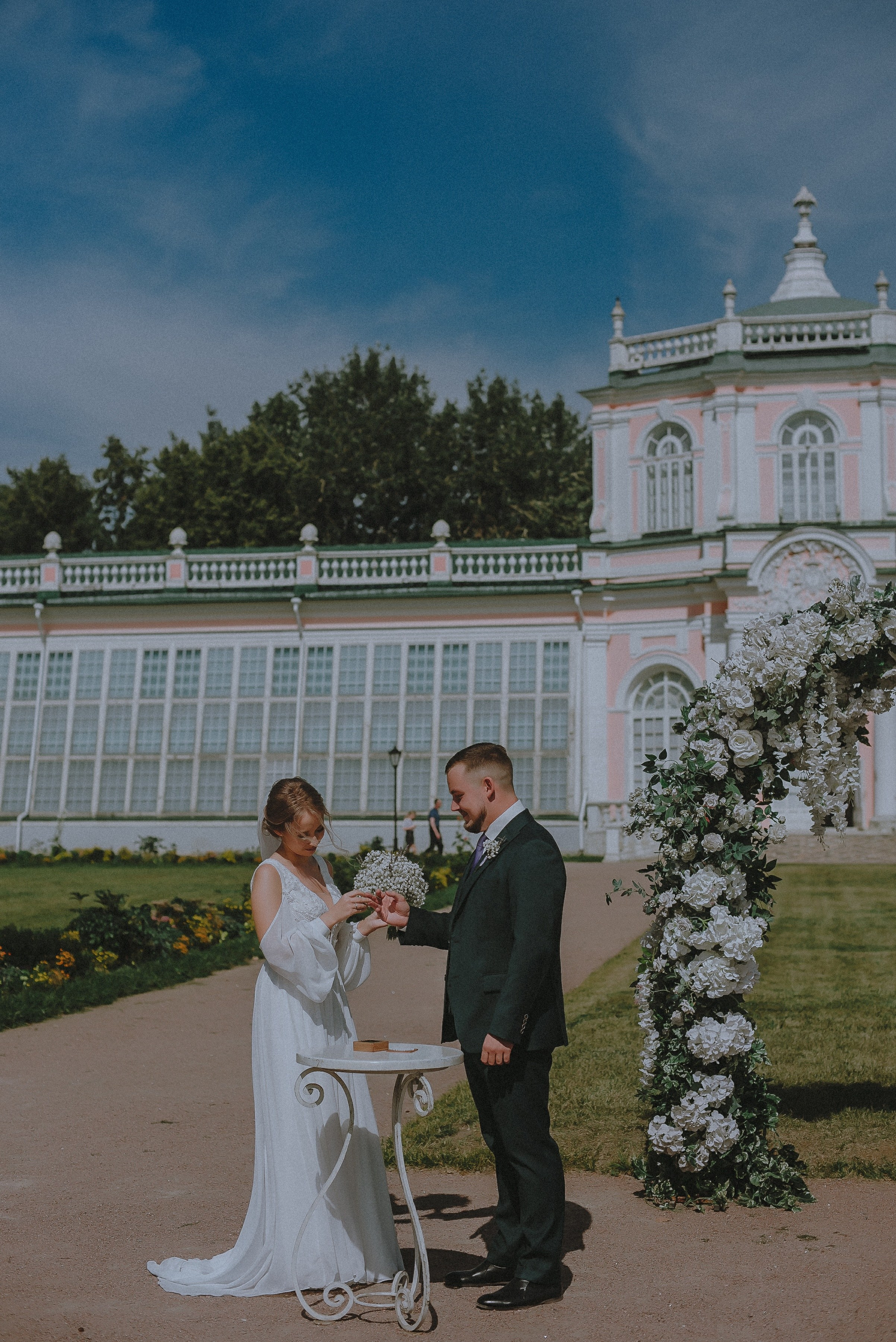 Love.app: Всё для счастливой жизни. Свадебный и семейный фотограф в Москве Сажина Кристина КиМ. Свадебный оператор в Москве Сажин Максим