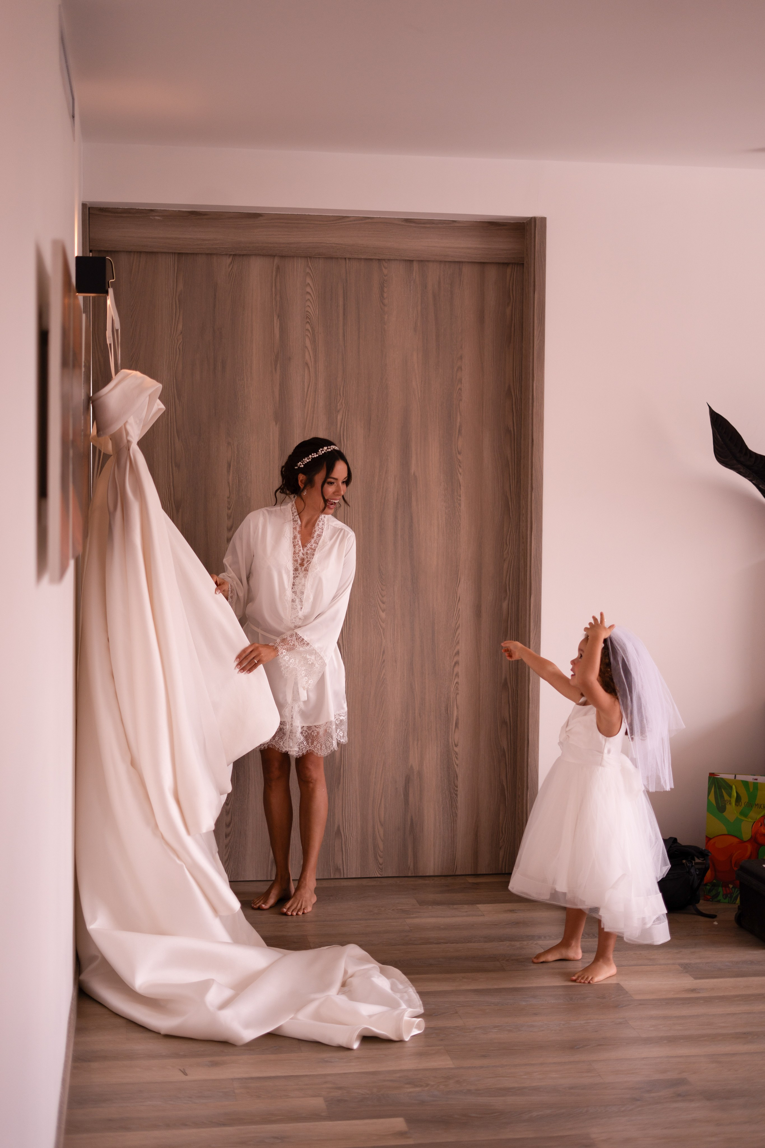 Natalia & Germano. Wedding Photographer in Barcelona and Medellin