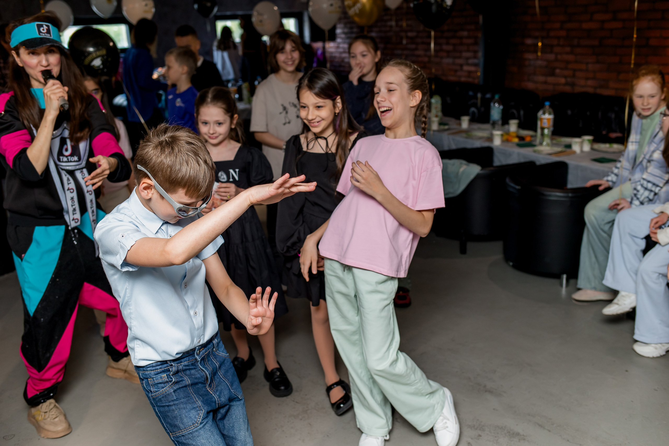 Выпускной 4 класс. Фотограф в Москве Авдеева Мария