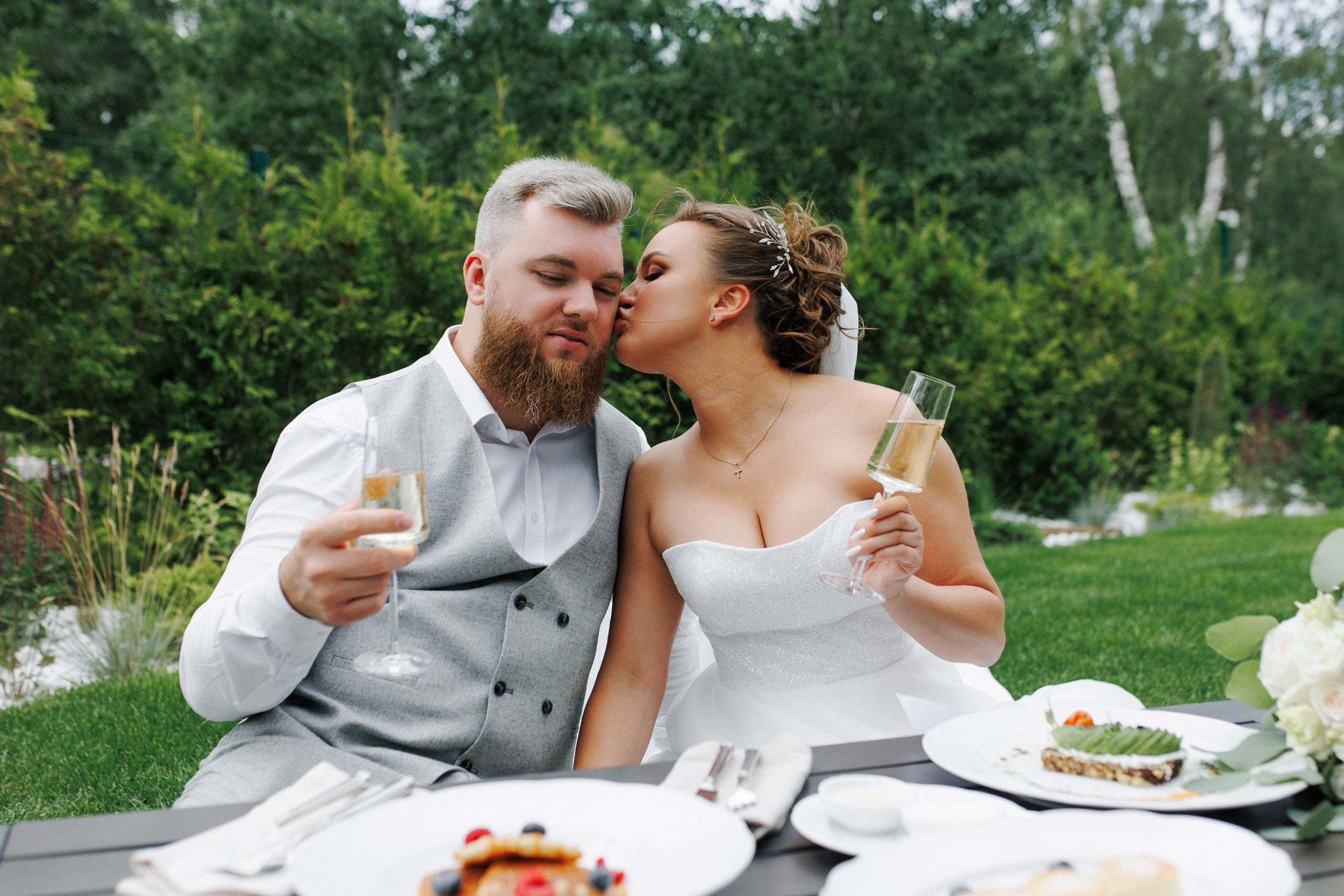 Свадебная фотосессия на финском заливе. Свадебный фотограф СПБ