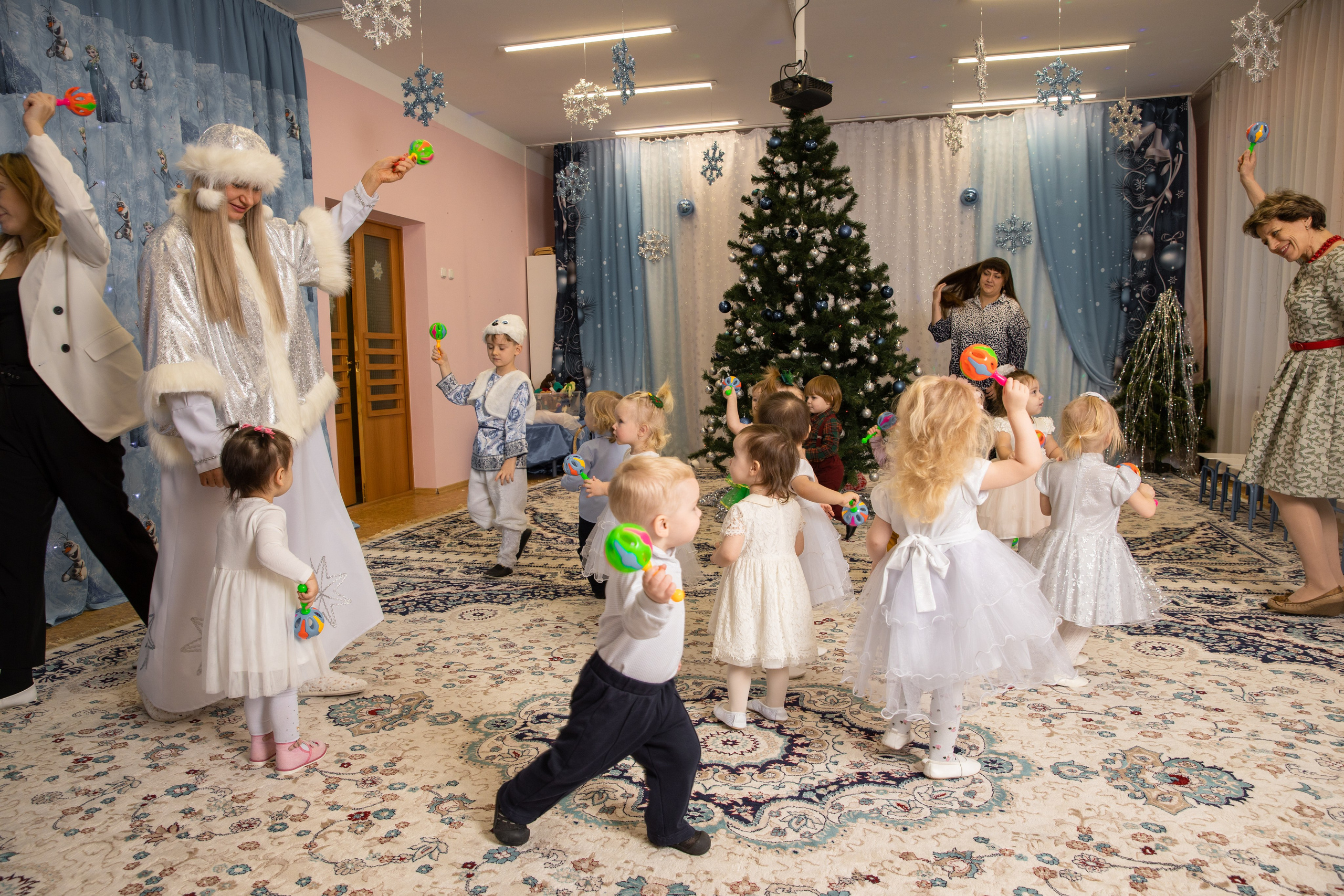 Новогодний утренник Успех. Фотограф в Железнодорожном и Балашихе