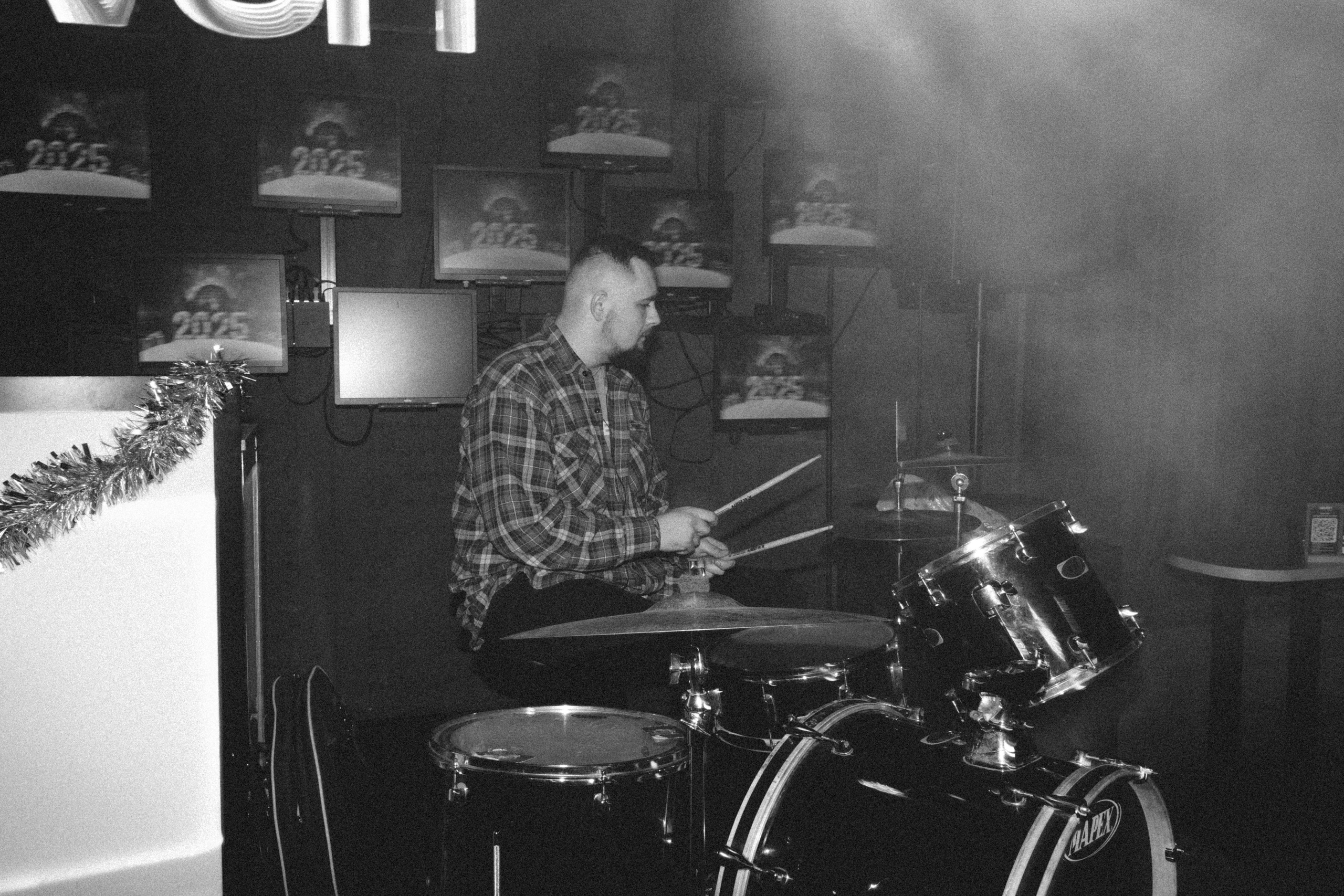 SEVEN bar — New Year