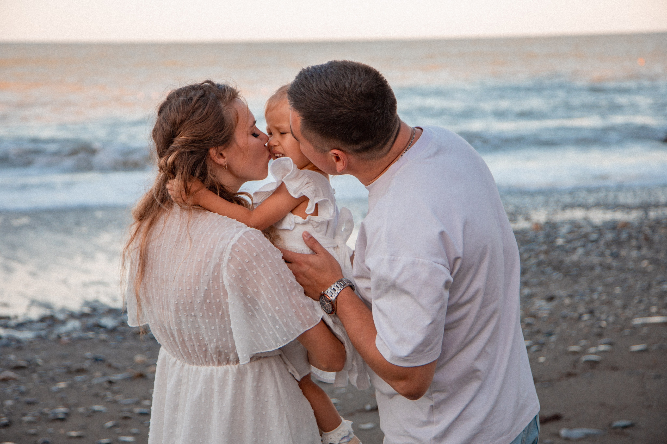 На рассвете у моря. Семейный фотограф в Сочи, Лоо, Дагомысе, Вардане Кучумова Олеся