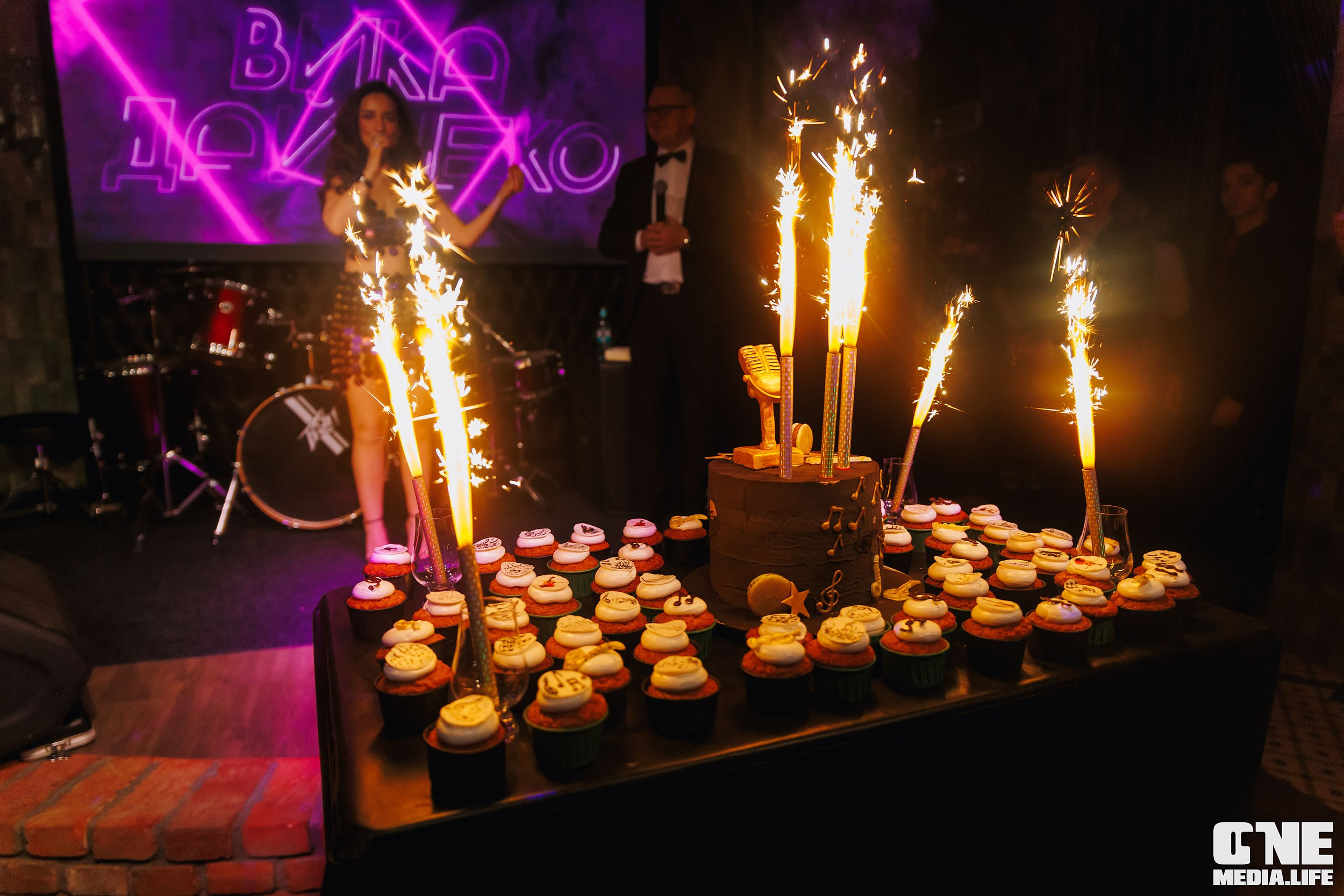 Фоторепортаж из караоке-клуба Белгравия. One Media Life: фоторепортажи, фотоотчеты с мероприятий и заведений