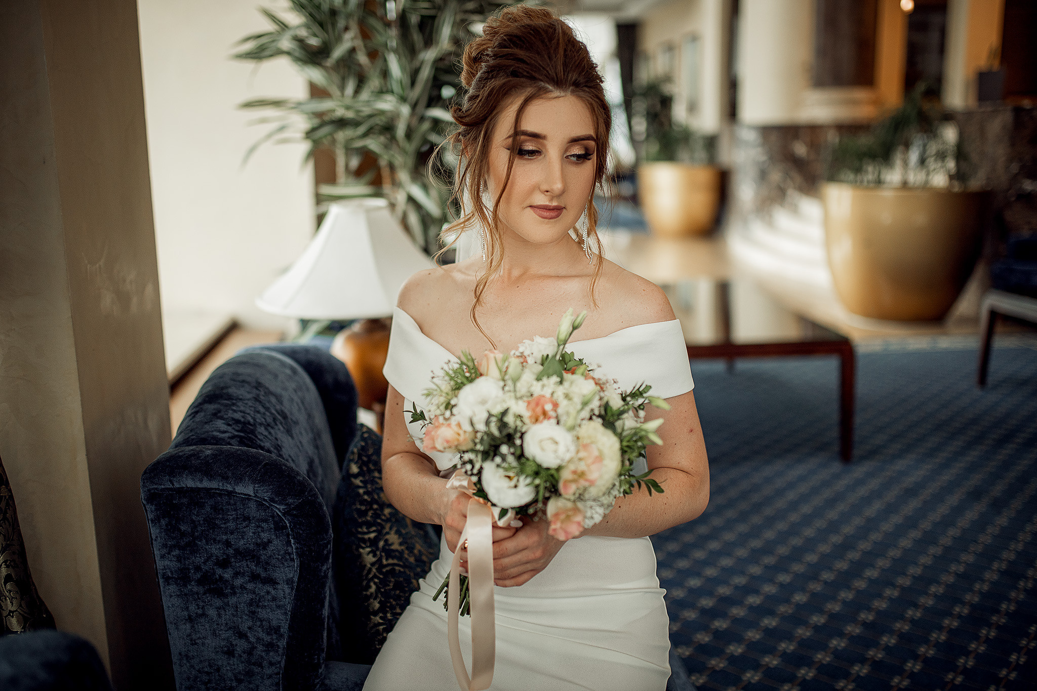 Свадебная фотосессия Софии и Сергея в отеле. Семейный и свадебный фотограф в Донецке Елена Гордеева