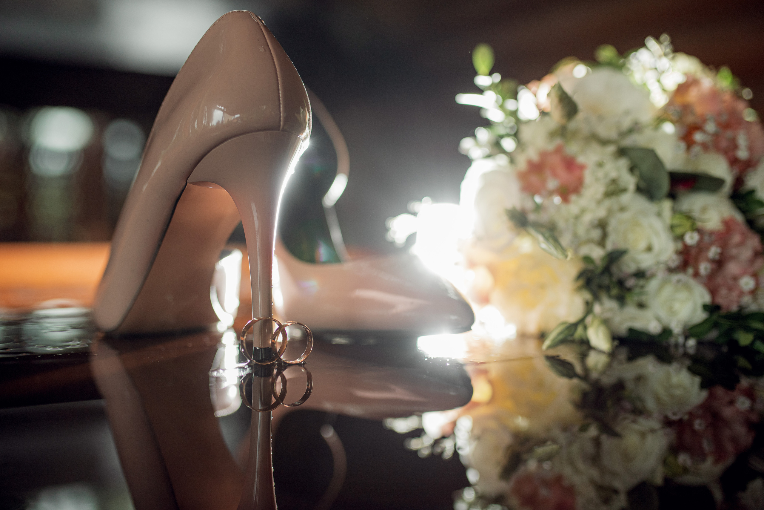 Свадебная фотосессия Софии и Сергея в отеле. Семейный и свадебный фотограф в Донецке Елена Гордеева