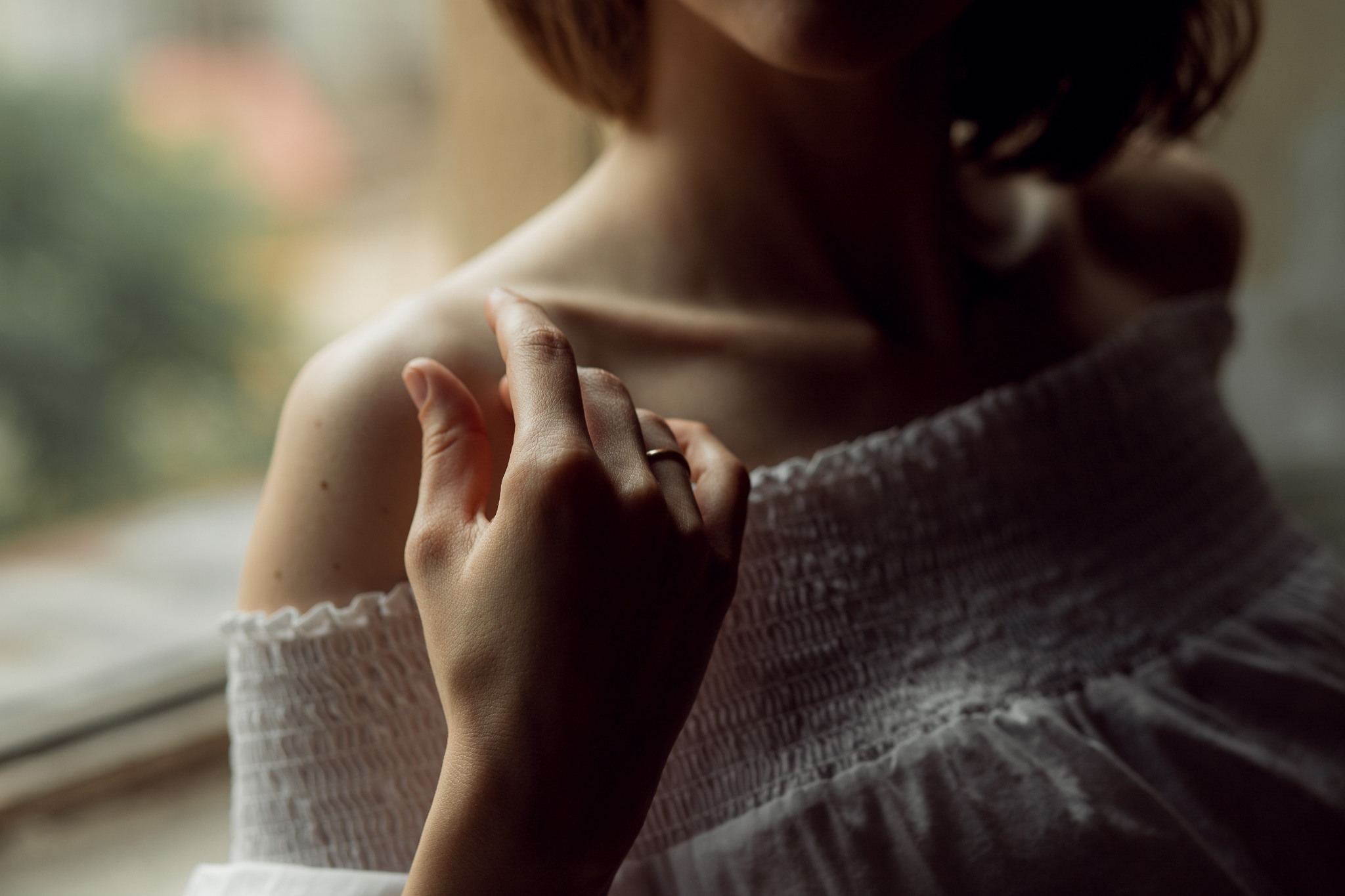 Женский портрет в атмосферном старинном зале. Семейный и свадебный фотограф в Донецке Елена Гордеева