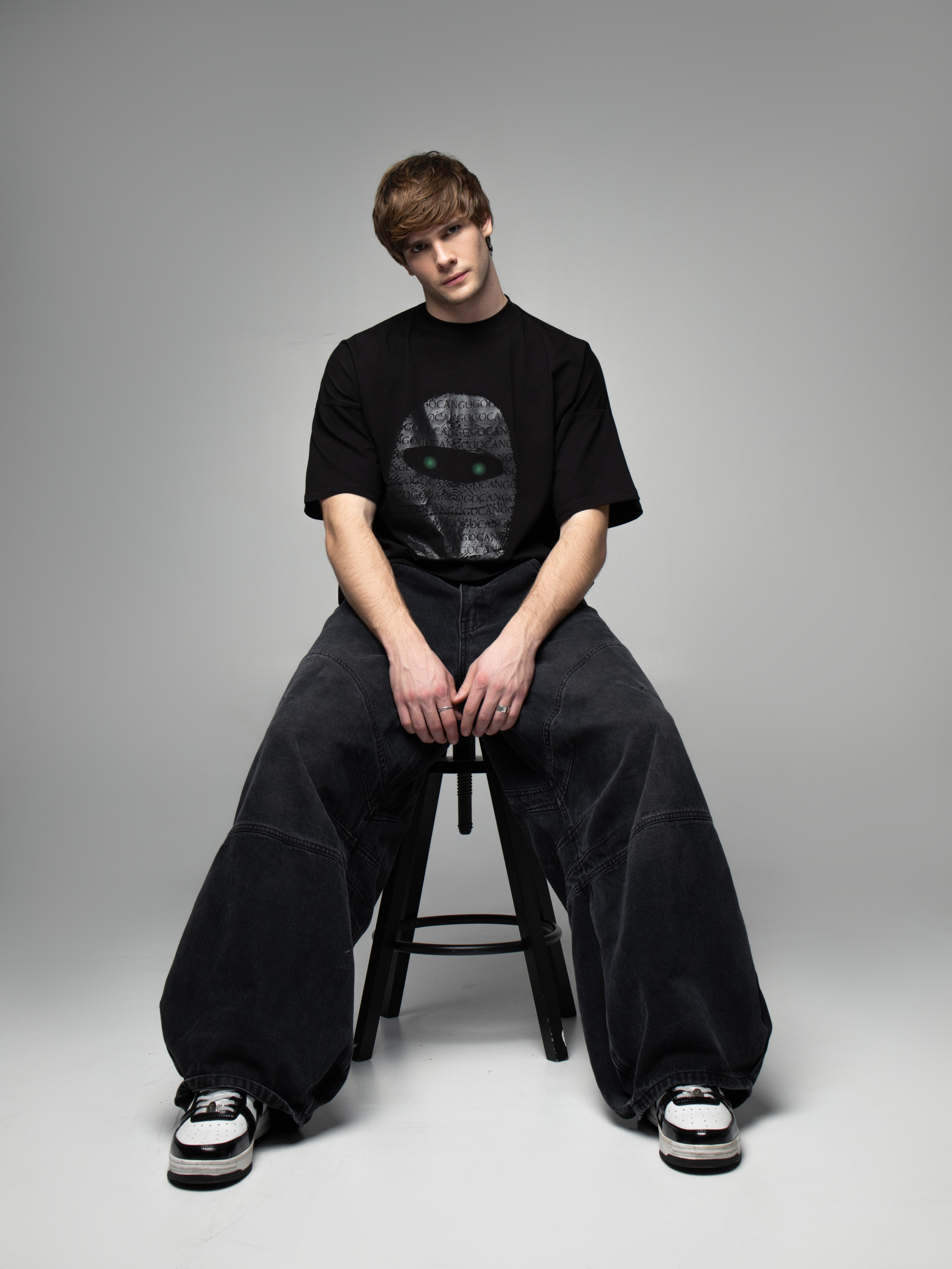 КАТАЛОГ | серый фон. RUNA production — стильные съемки для брендов