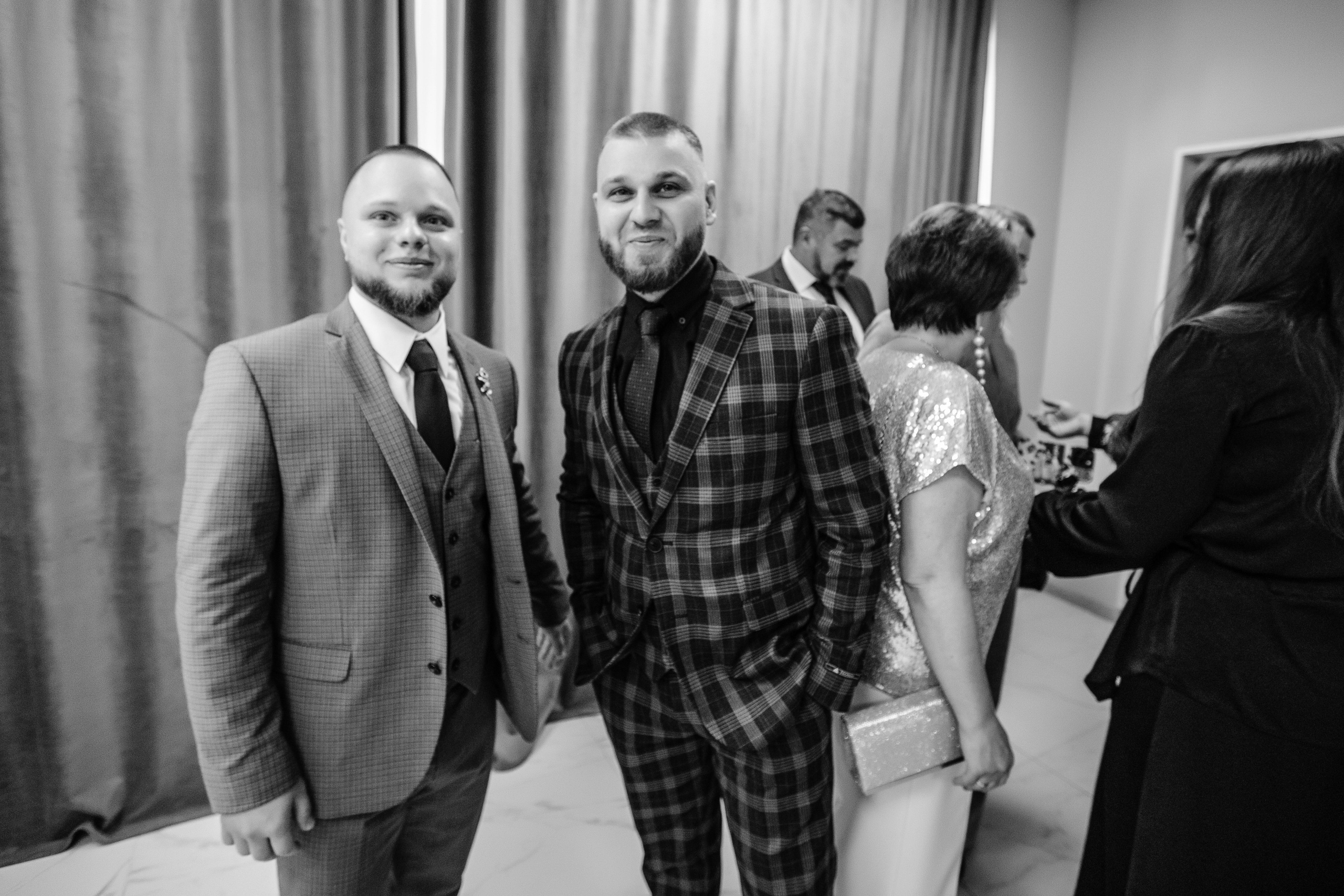 Карина + Глеб. Роман Урумбаев фотограф Нижневартовск