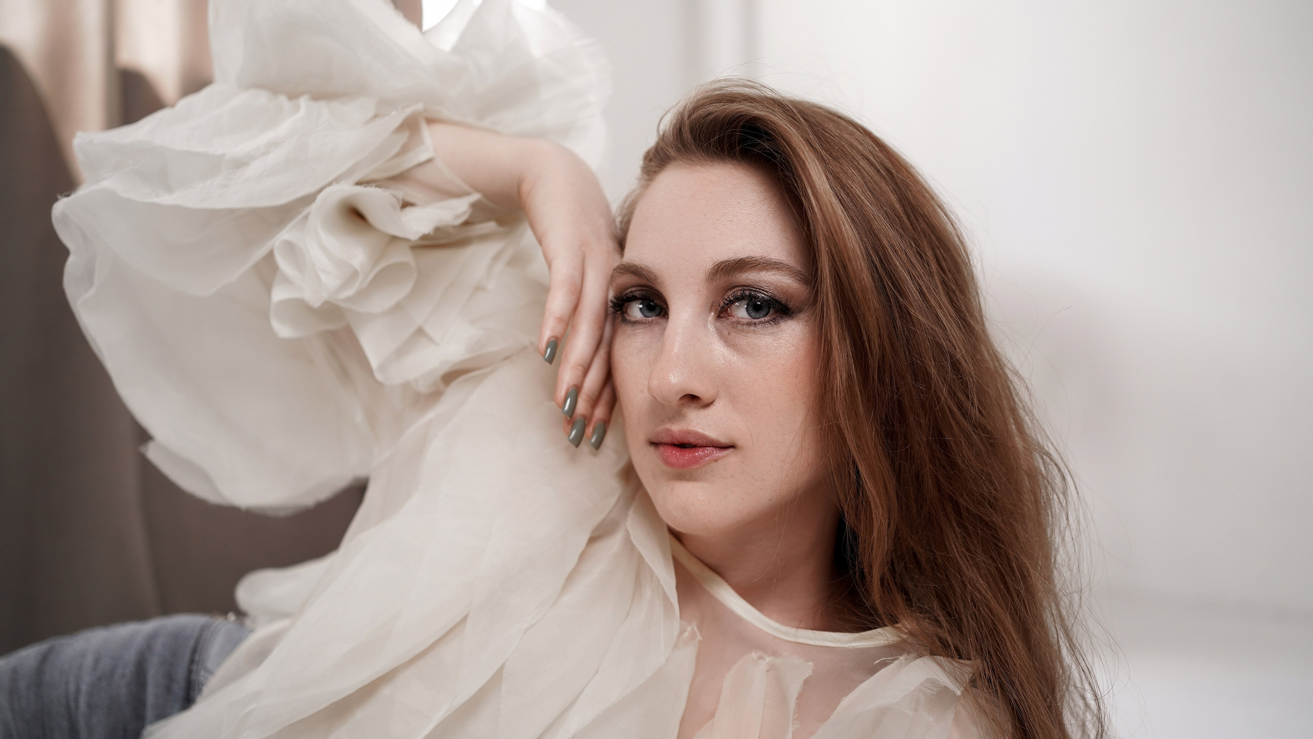 Фотостудия MODO. Женский фотограф Ростов-на-Дону и Батайск. Фотосессия с Маргаритой. Свадебный фотограф в Ростове-на-Дону. Таинство Крещения и Венчания, семейные фотосессии. Алёна Чёботова