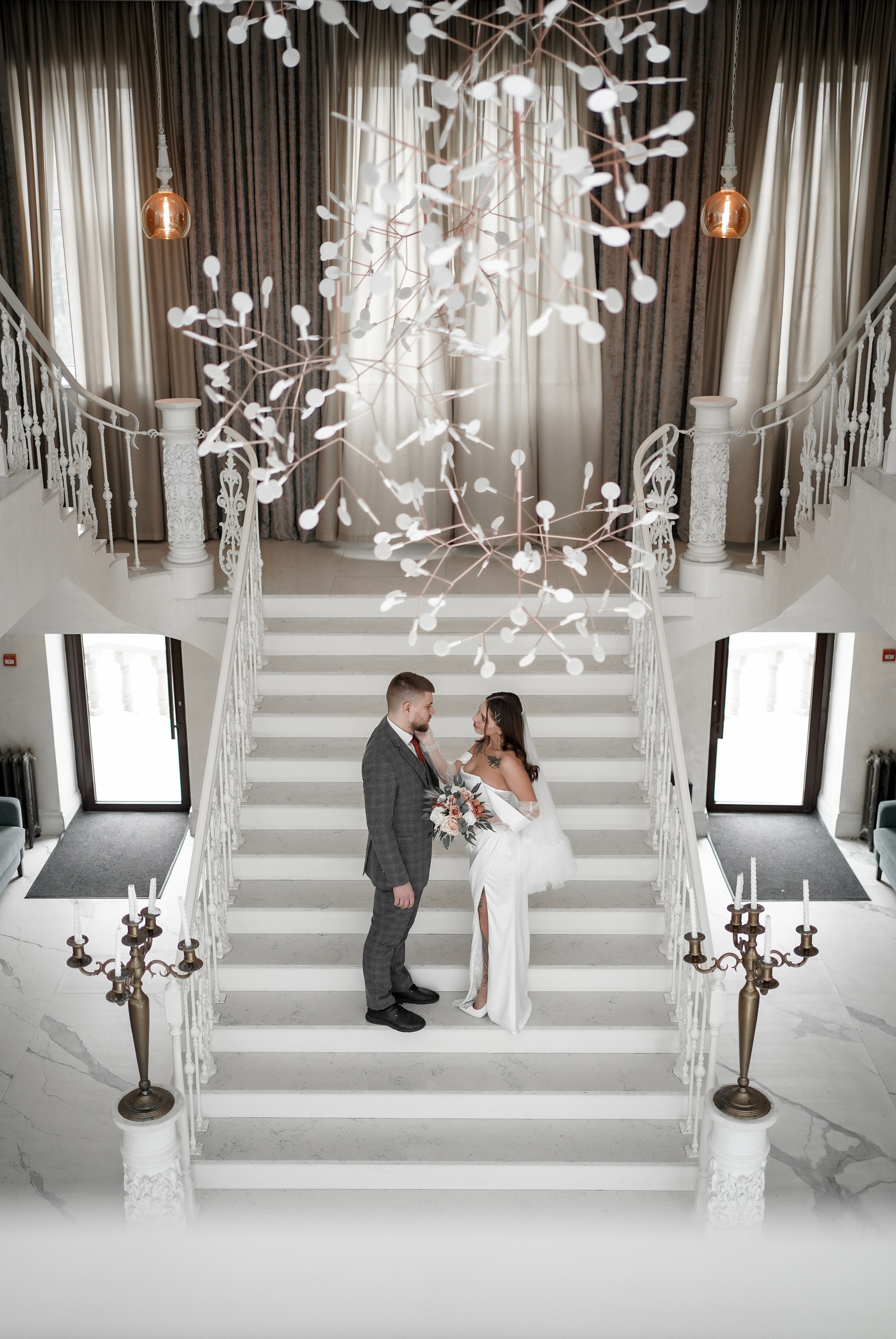 Никита и Оксана на свадебной фотосессии в Графском парке. Свадебный фотограф в Ростове-на-Дону. Таинство Крещения и Венчания, семейные фотосессии. Алёна Чёботова