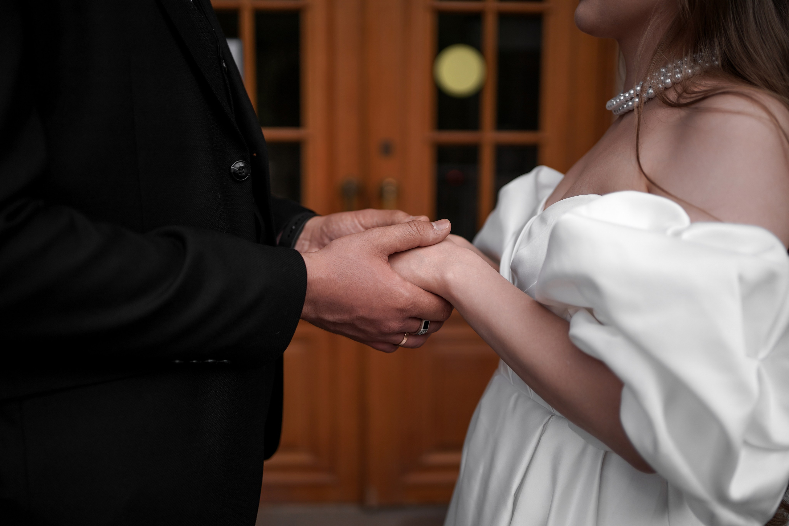 Свадебная прогулка Жанны и Рамиса в парке имени Октябрьской революции. Свадебный фотограф в Ростове-на-Дону. Таинство Крещения и Венчания, семейные фотосессии. Алёна Чёботова