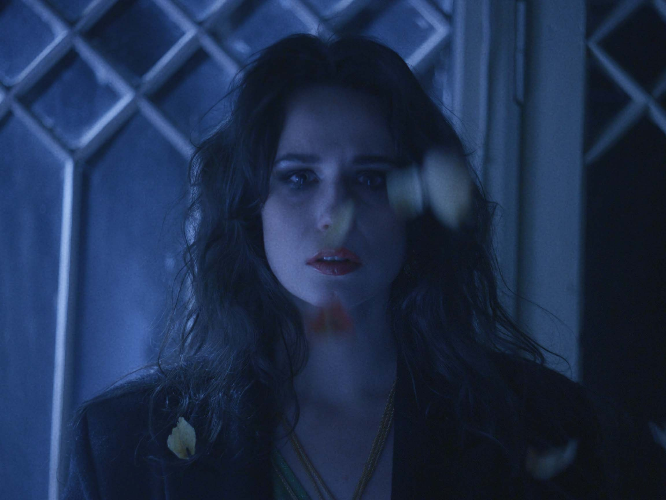 Розы Анны. Цветокоррекция видео