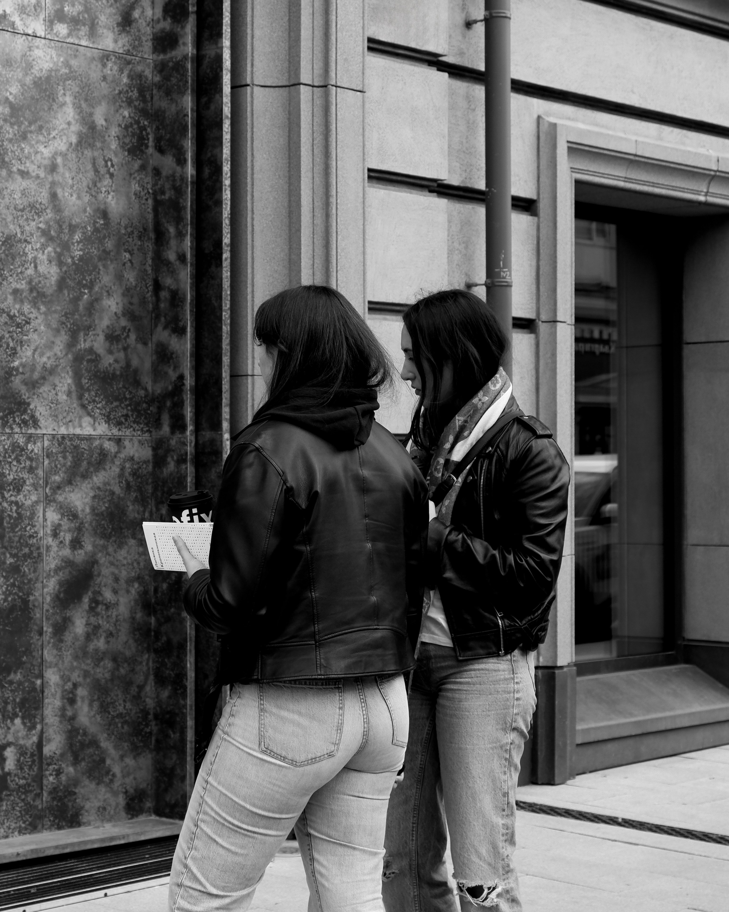 Прогулки с архитектором x A-House. Михаил Мулач | Архитектурный фотограф