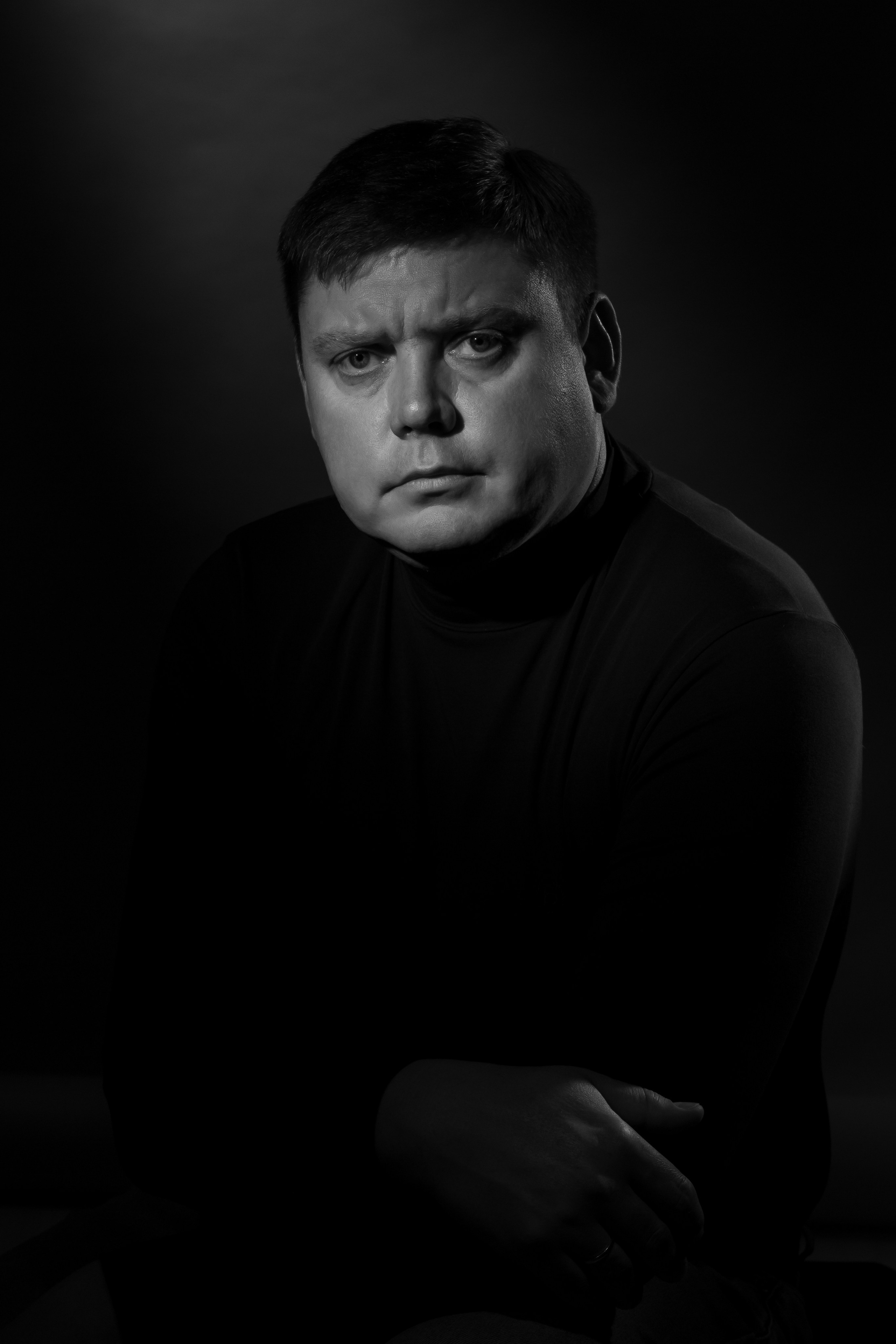 ЧБ портреты. Фотостудия Алматы. Фотосъемка Алматы. Фотосессия Алматы. Фотокурсы. Обучение фотографии. Аренда студии