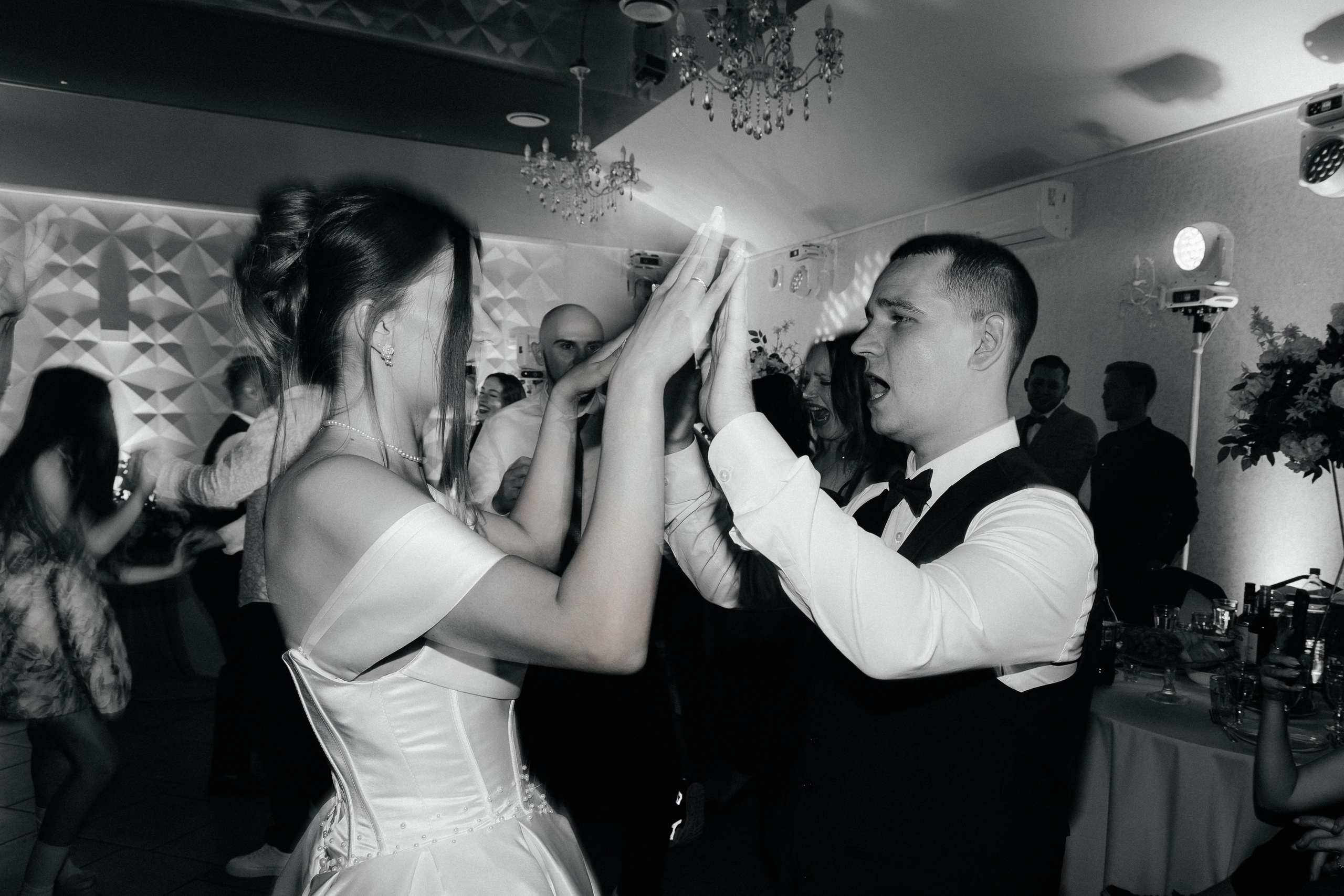 Свадебная фотосессия Анастасии и Игоря в Усадьбе Легенда. Свадебный фотограф в Минске/Беларуси Сергей Спиридонов