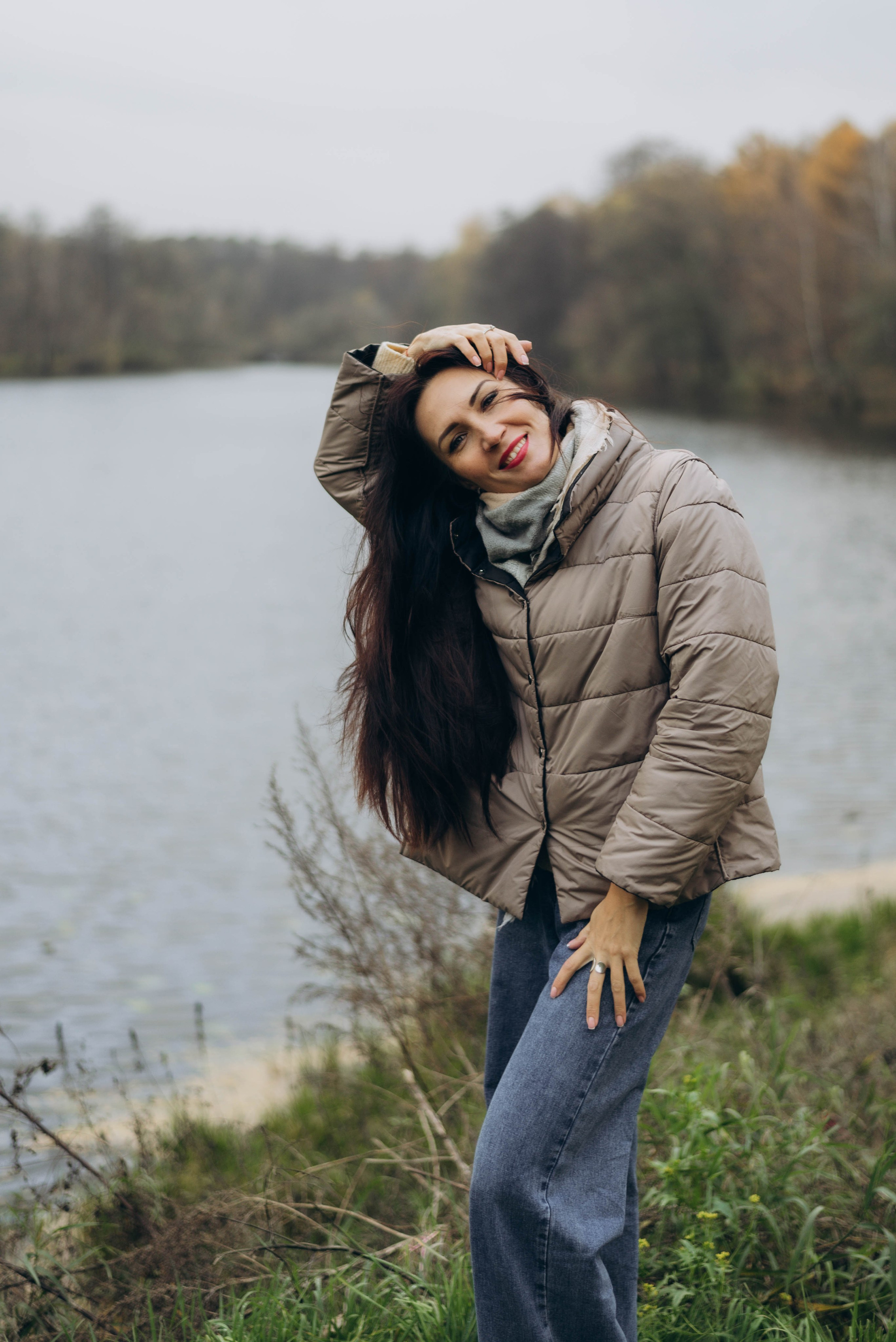 Прогулочная фотоссесия для девушки в парке. Семейный фотограф в Железнодорожном Масаева Елена