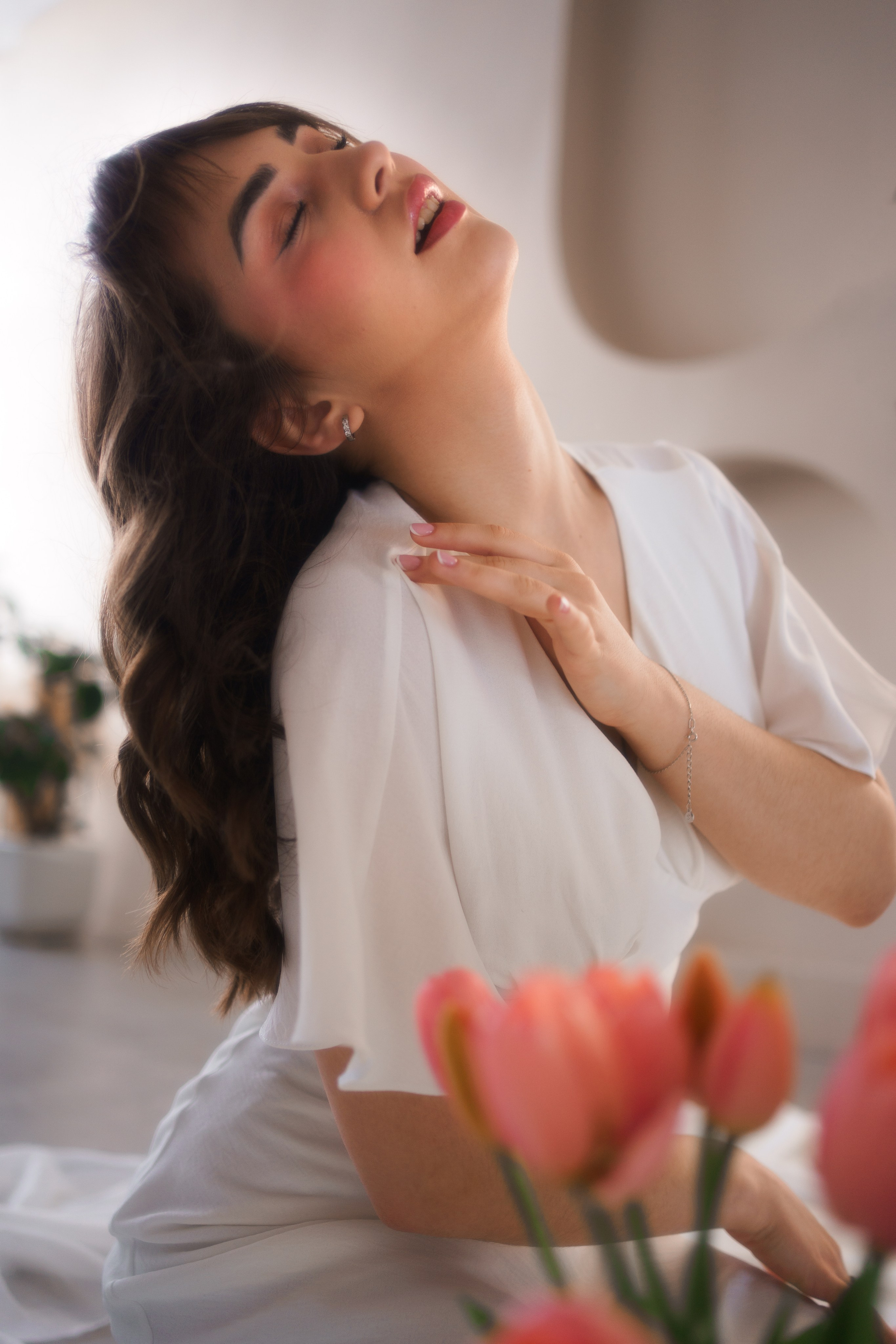 Нежнейшая весенняя серия с актрисой Софией Цымбал. Портретный фотограф в Казани, Красной Поляне и Сочи Анна Кузнецова