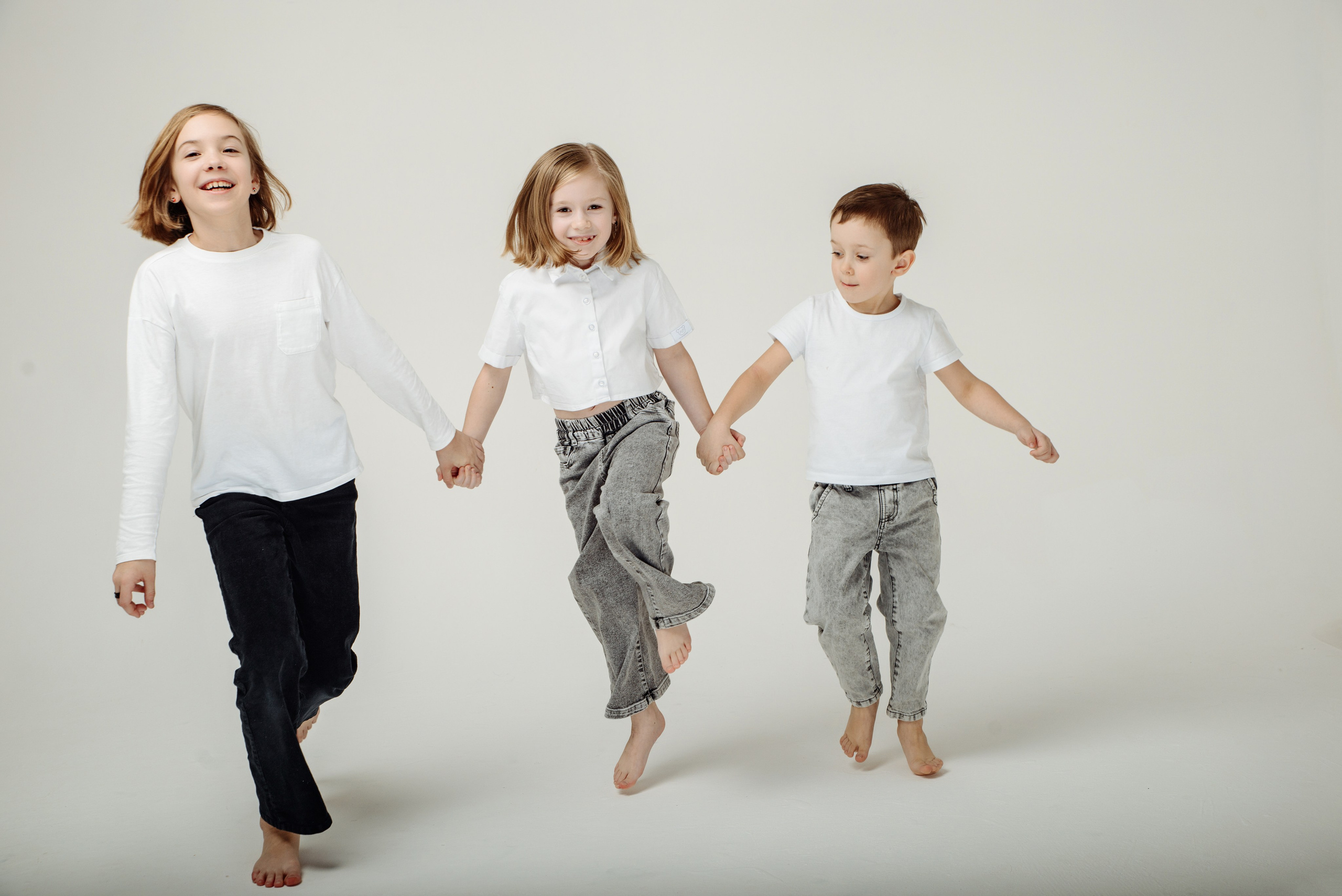 Семейная фотосессия в студии. Свадебный фотограф Регина Клименко Москва, Московская область