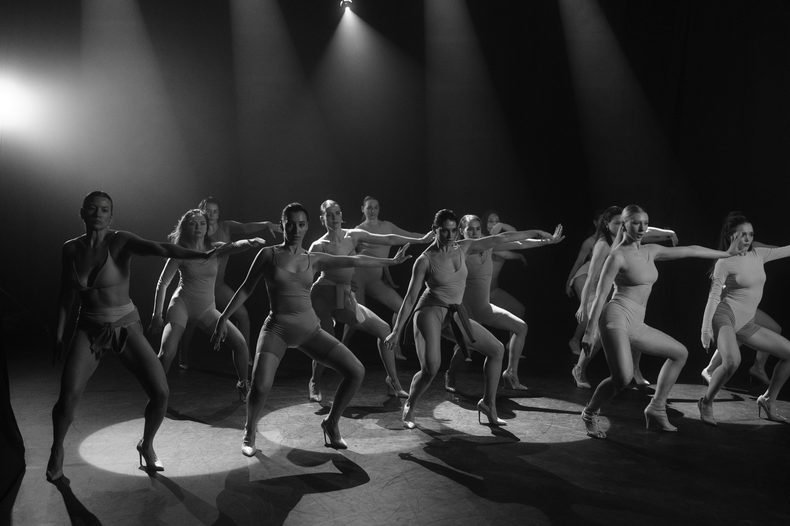 Reportage photography of dancers in the movie pavilion