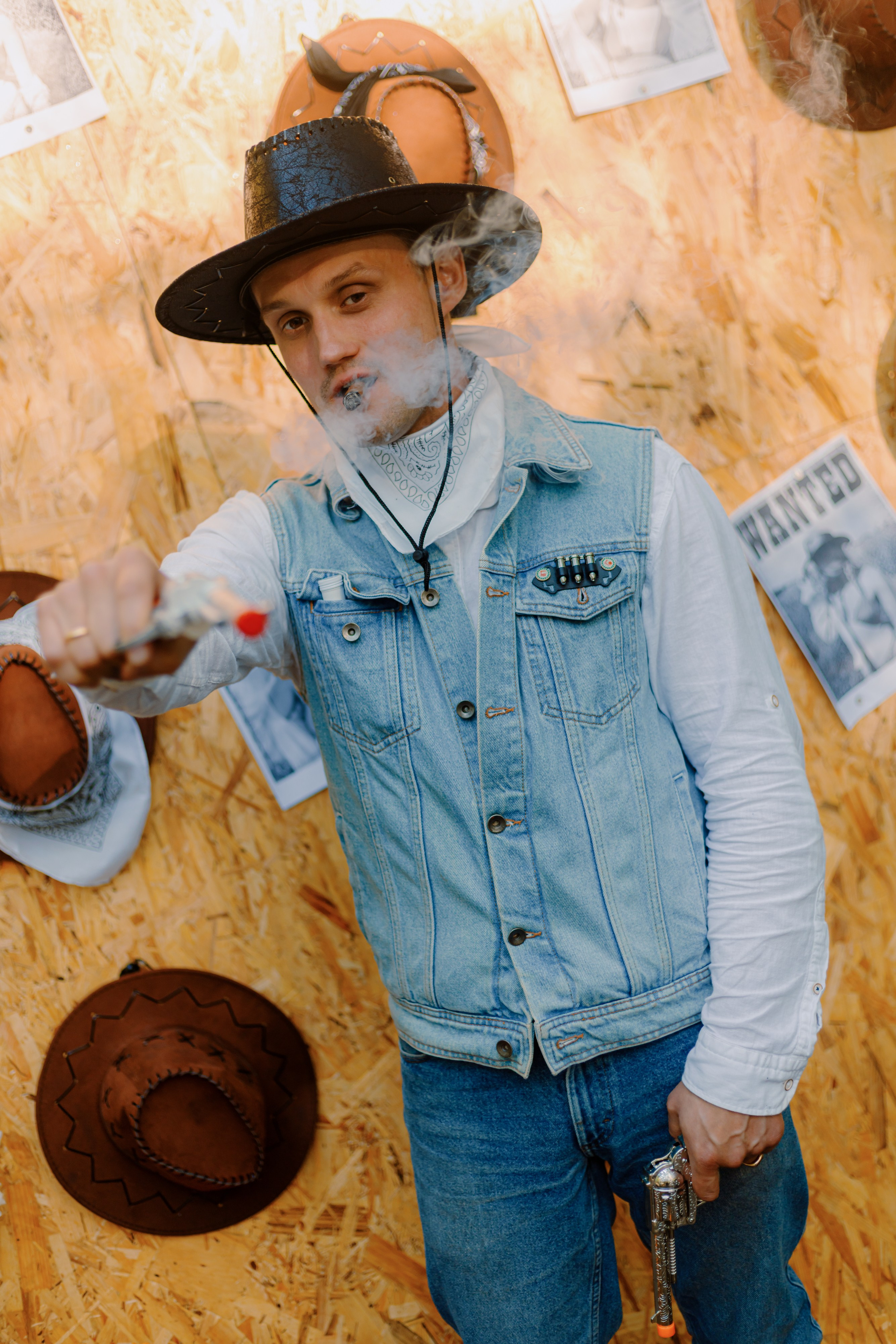 МНЕ В САПОГ ЗАПОЛЗЛА ЗМЕЯ!