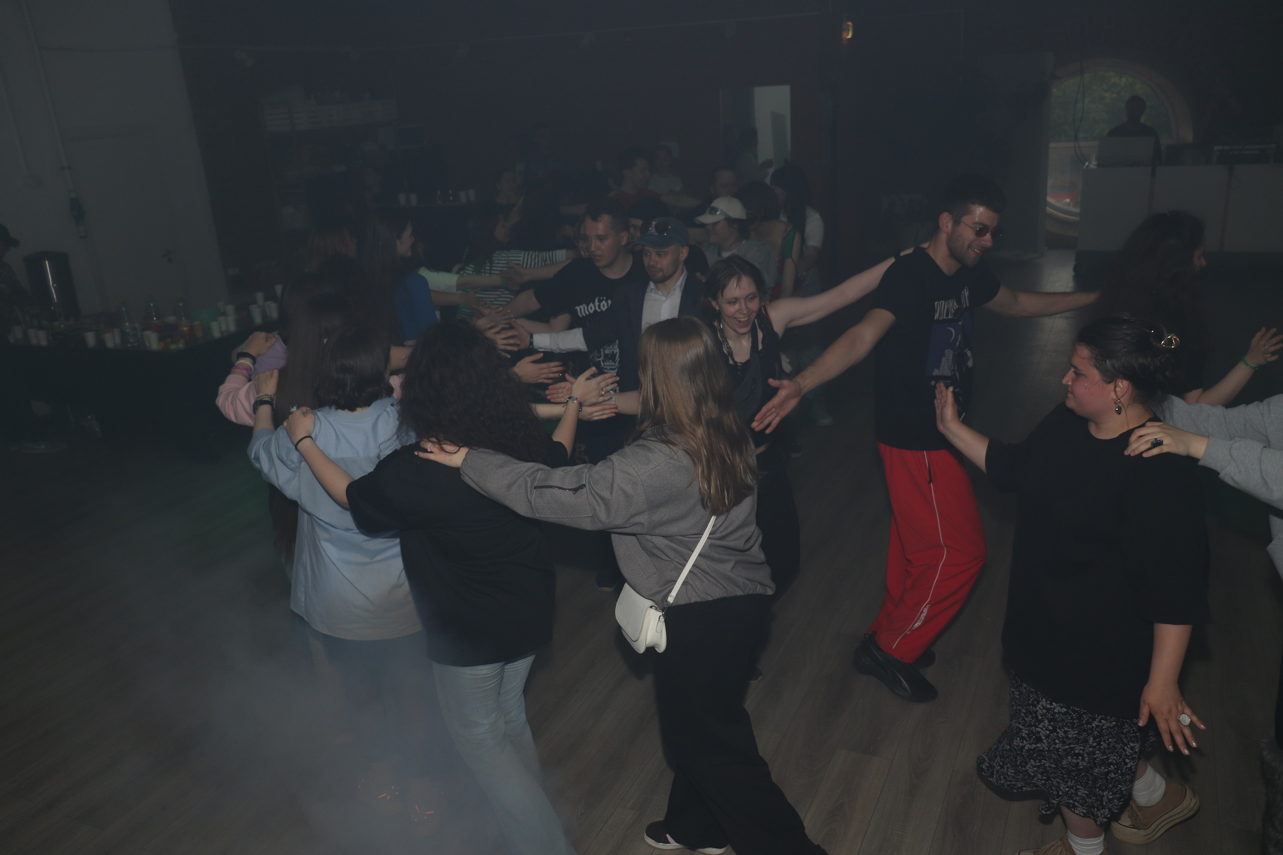 Дискотека 90х молодёжного «клуба 52». Ивентный фотограф в Санкт-Петербурге Олег Комков