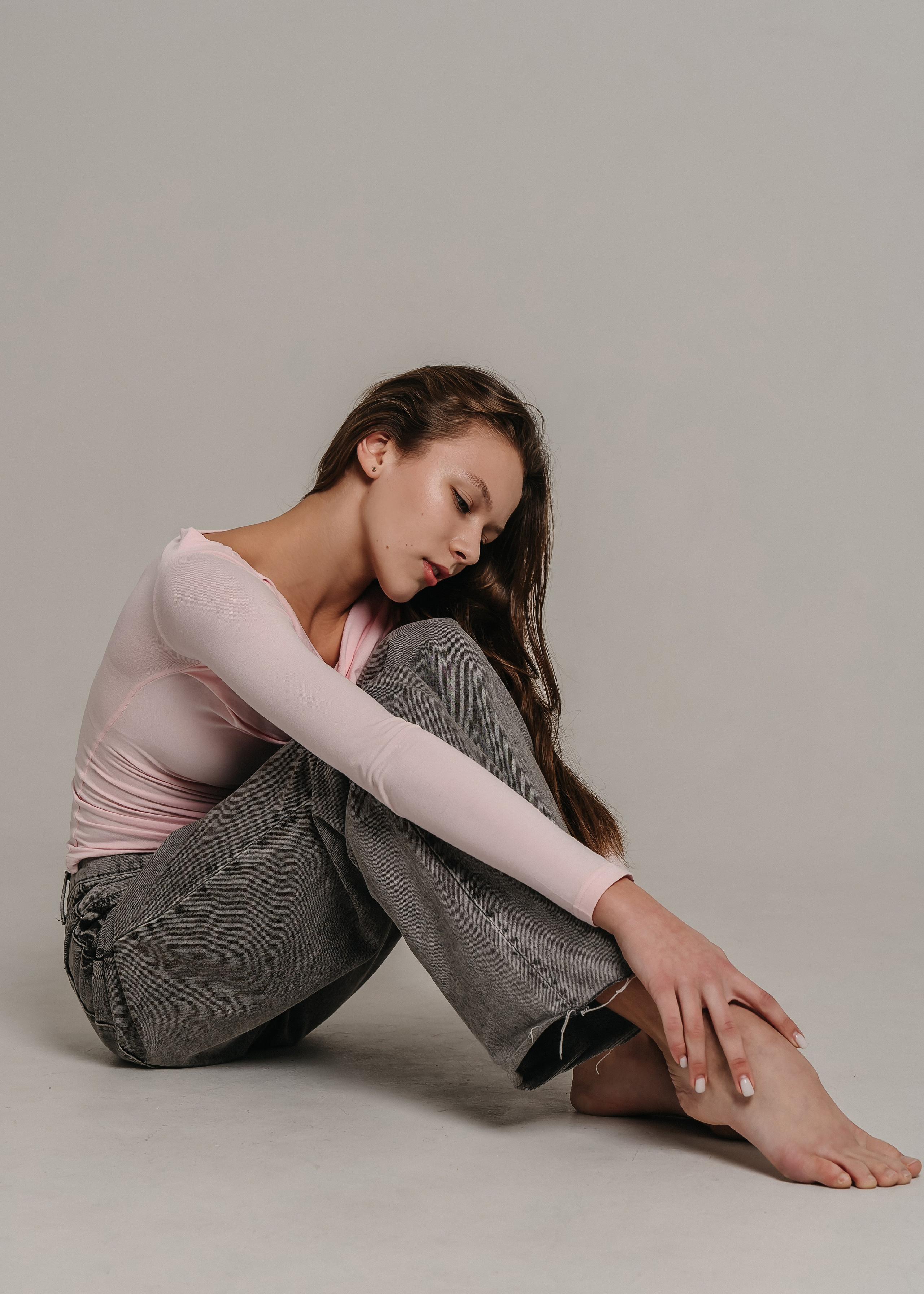 Фотосессия в студии девушки, семейная в Сочи, Адлере. Алина Бернд — свадебный и индивидуальный фотограф в Сочи и Адлере