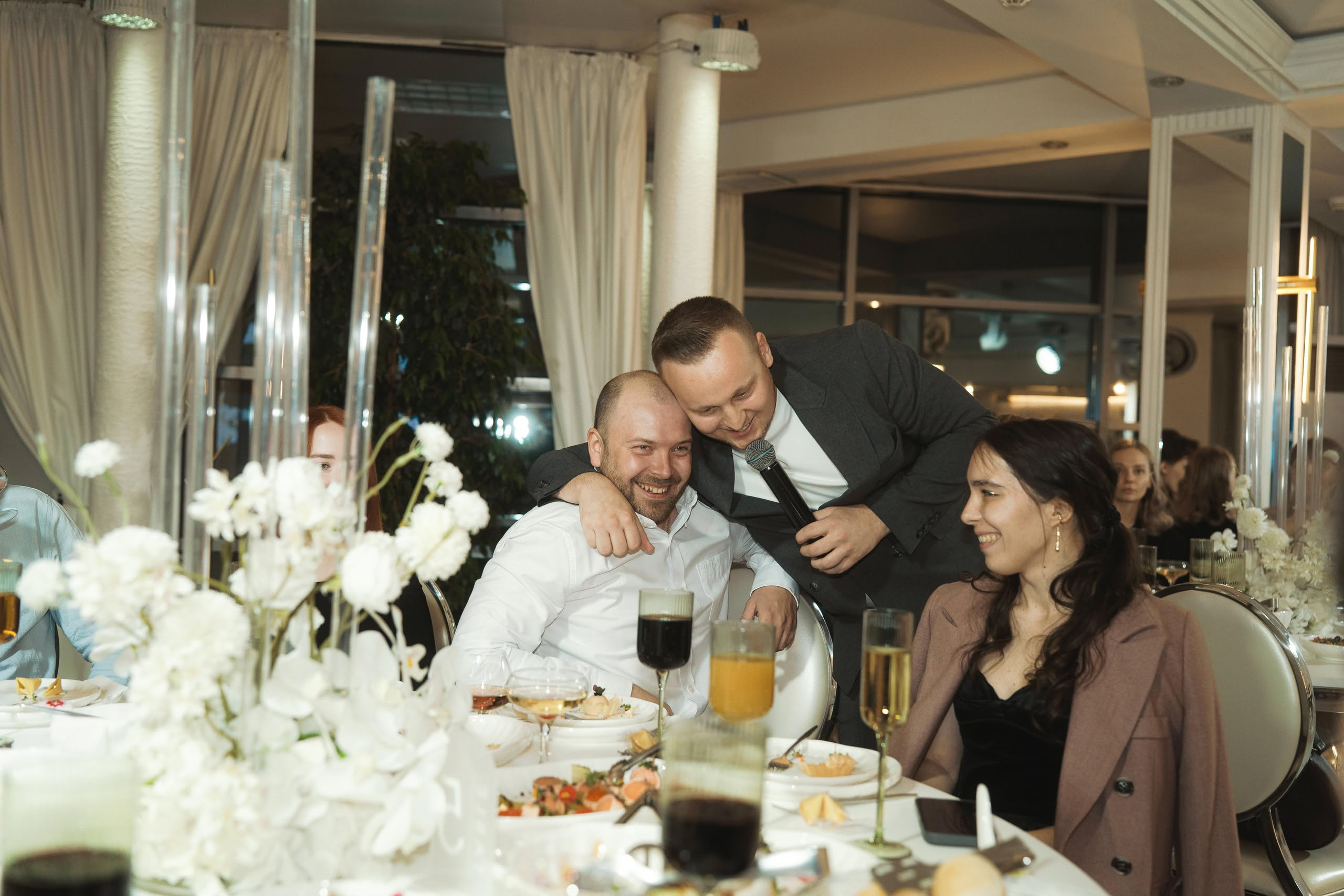 Василий и Марина — свадебный день в Петербурге. Свадебный фотограф Дмитрий Родионов — Санкт-Петербург и Ленинградская область