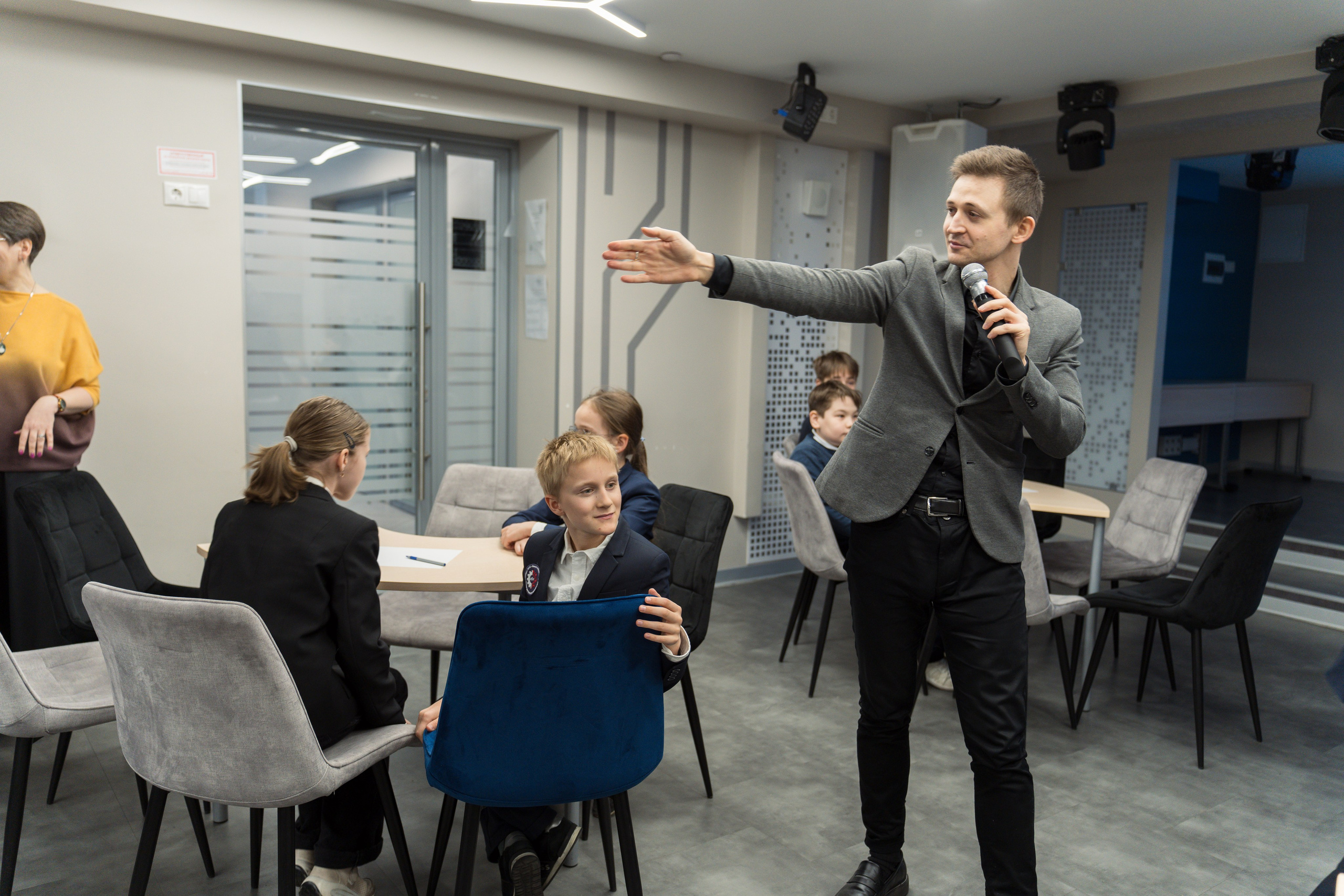 Квиз. Репортажная съёмка в Санкт-Петербурге, Константин Петров