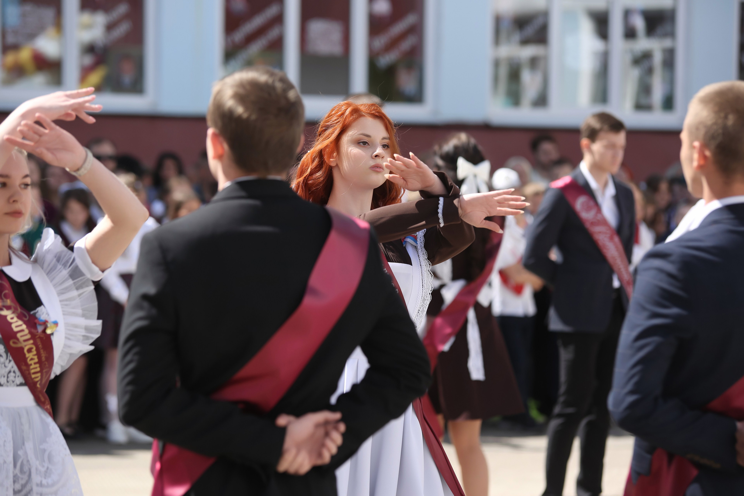 ЛИНЕЙКА «ПОСЛЕДНИЙ ЗВОНОК» 9 ШКОЛА 2024 г МЦЕНСК. ТВОЙ АЛЬБОМ / ТВОИ ПРАВИЛА