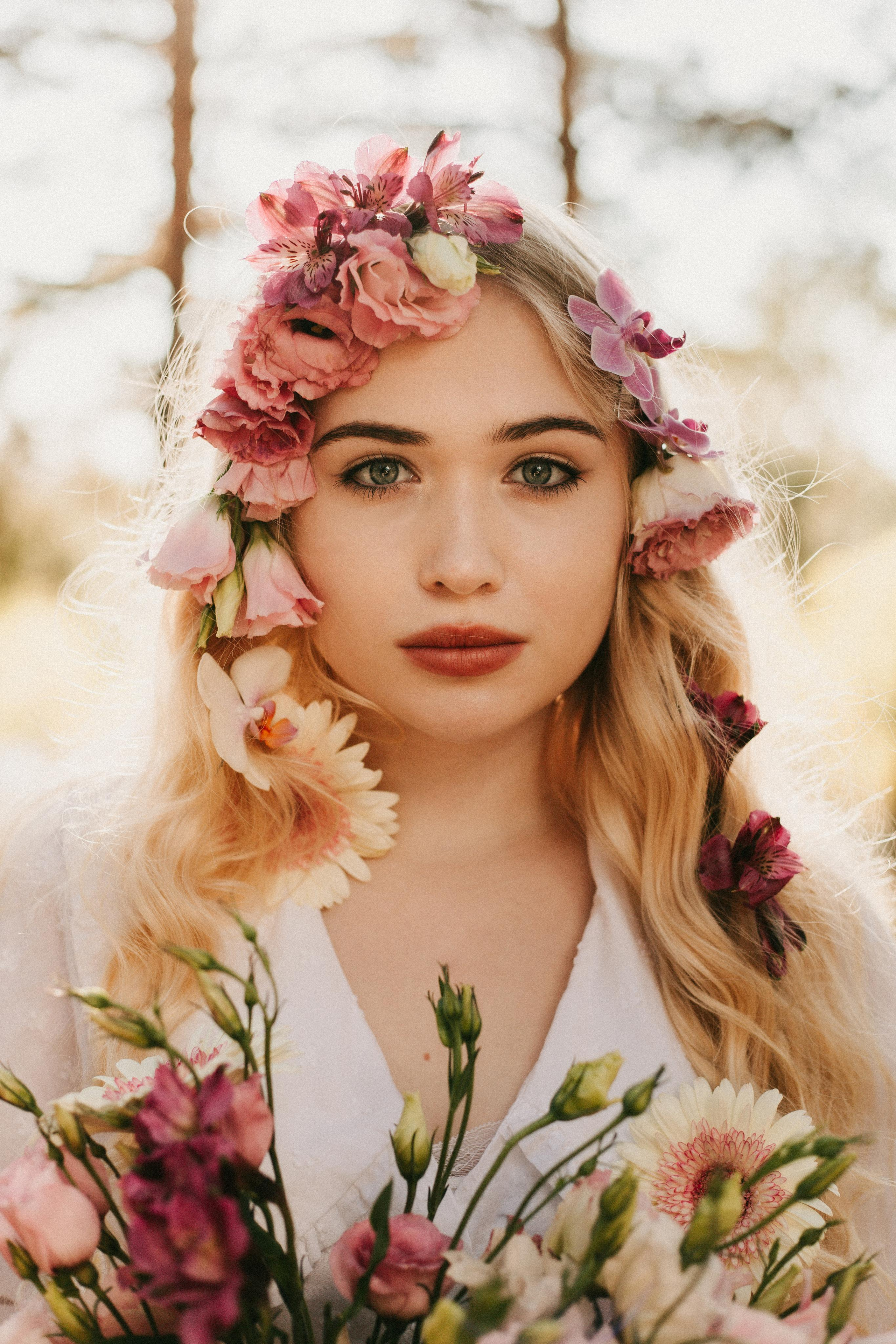 Фотосессия с цветами на природе. Портретный и семейный фотограф в Саратове Елена Шустова