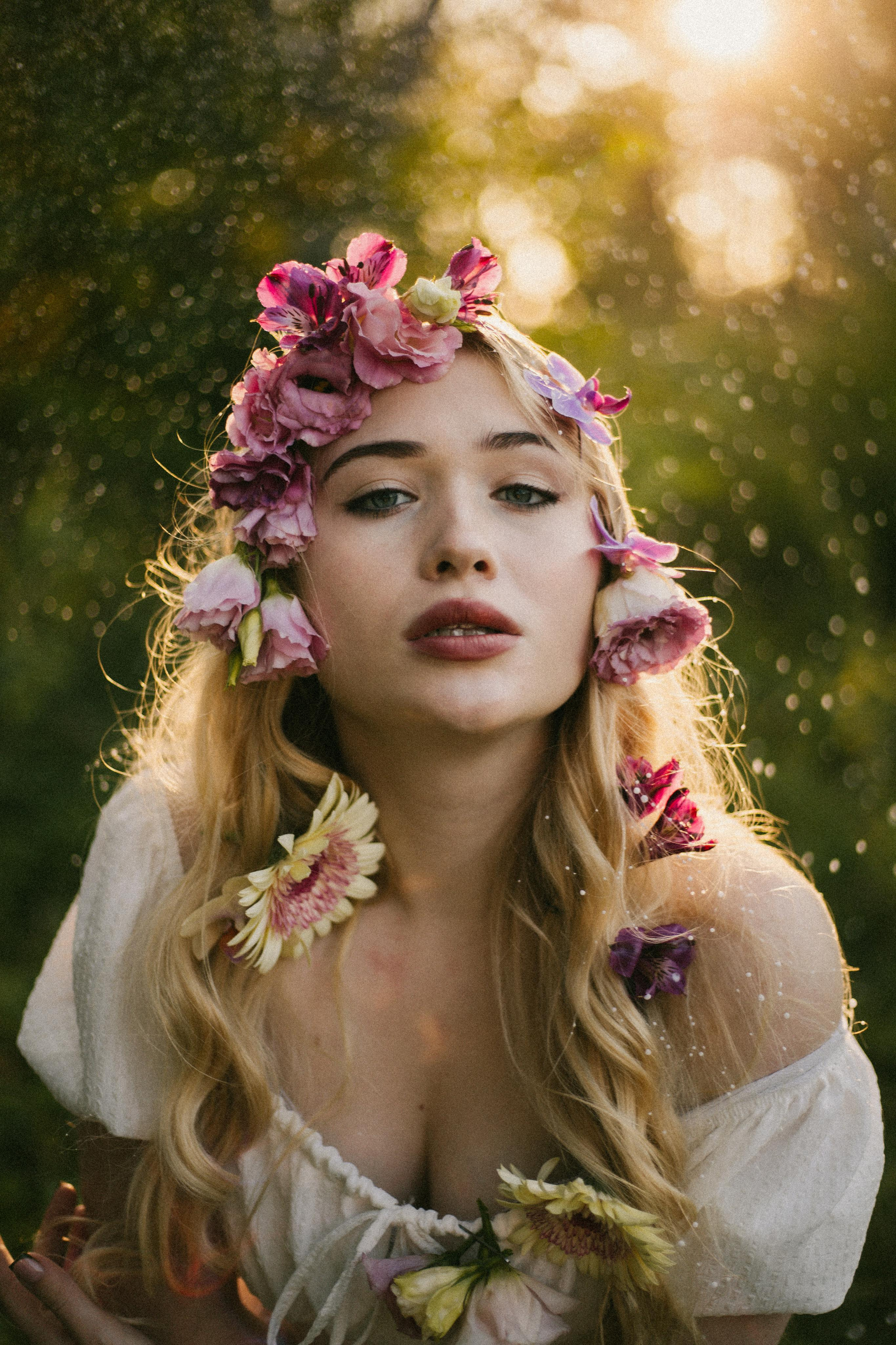 Фотосессия с цветами на природе. Портретный и семейный фотограф в Саратове Елена Шустова