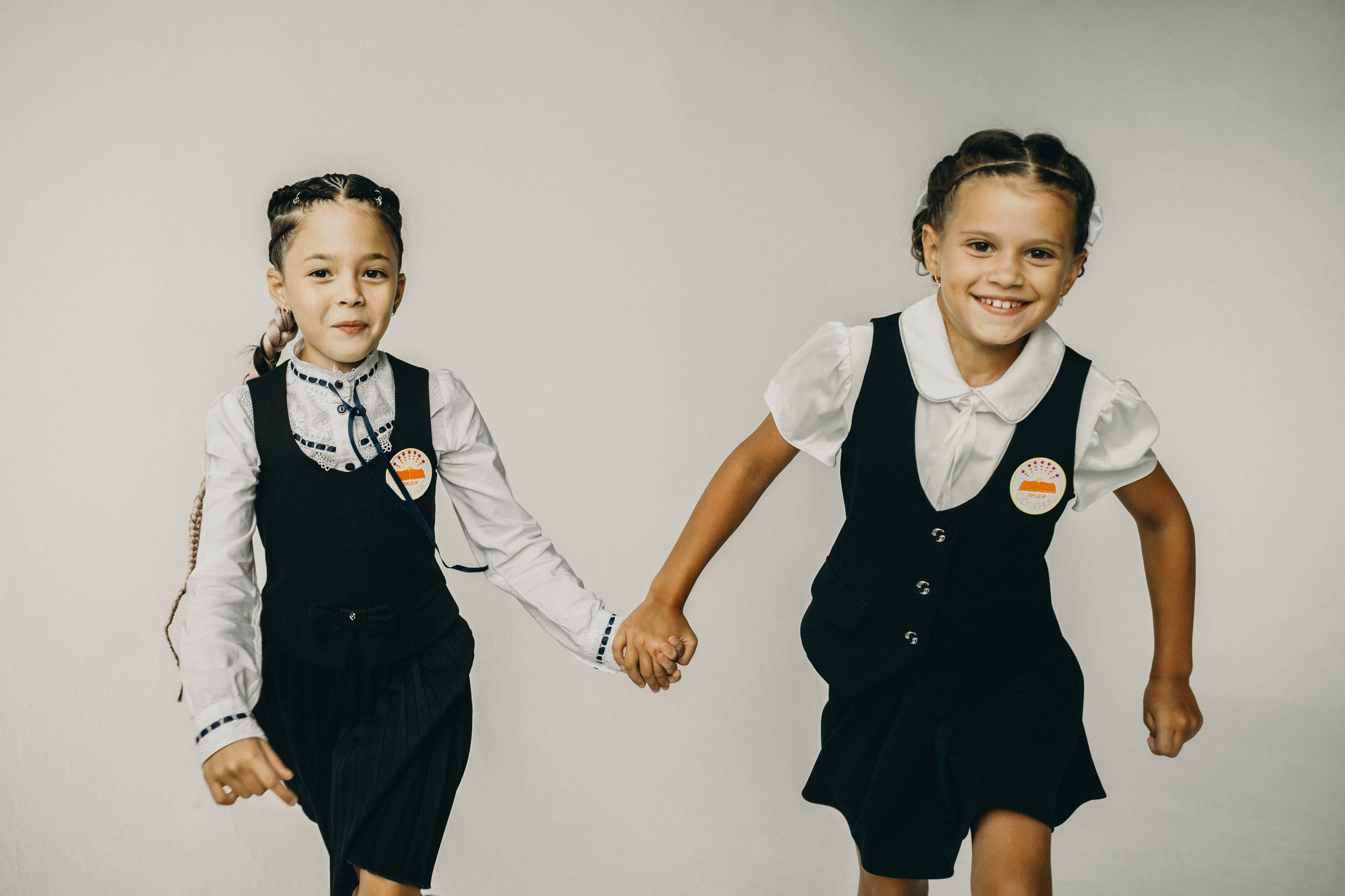 Кира и Арина индивидуальна съемка в студии. Портретный и семейный фотограф в Саратове Елена Шустова