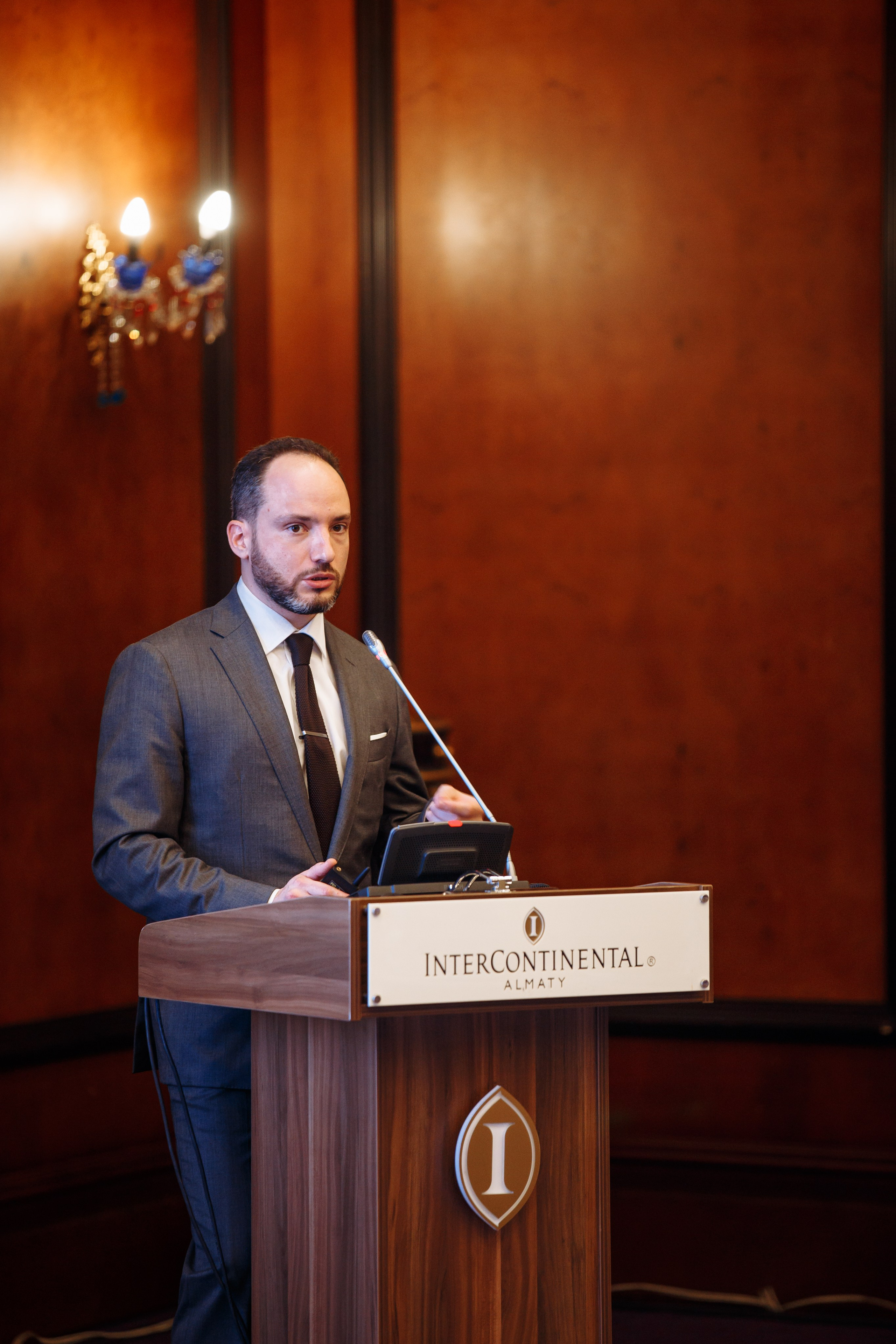 Фоторепортаж Bosco conference. Коммерческий и репортажный фотограф в Алматы — Jora Abramov