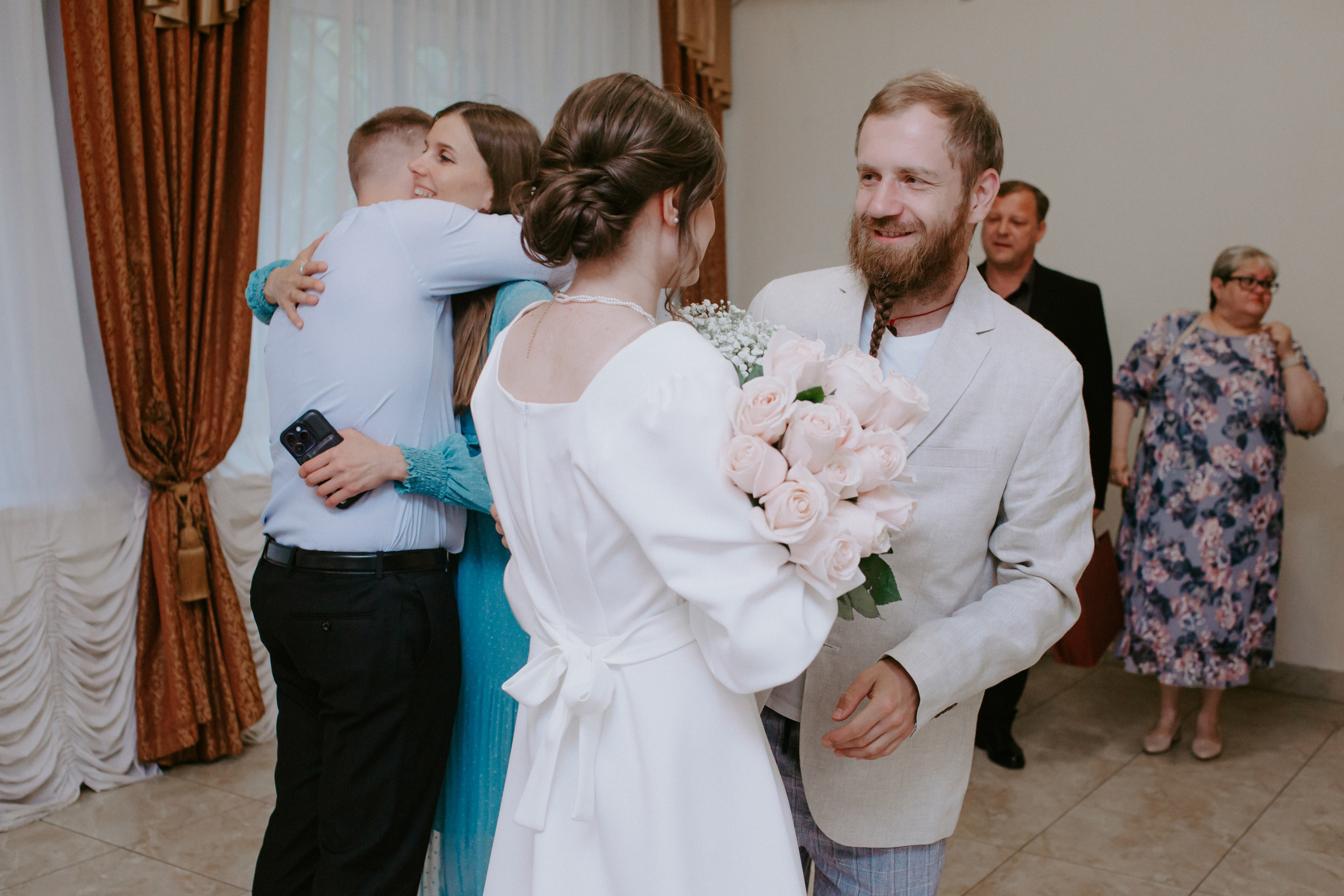 Загс и прогулка. Владислав и Екатерина. Фотограф в Челябинске Ополихина Анна