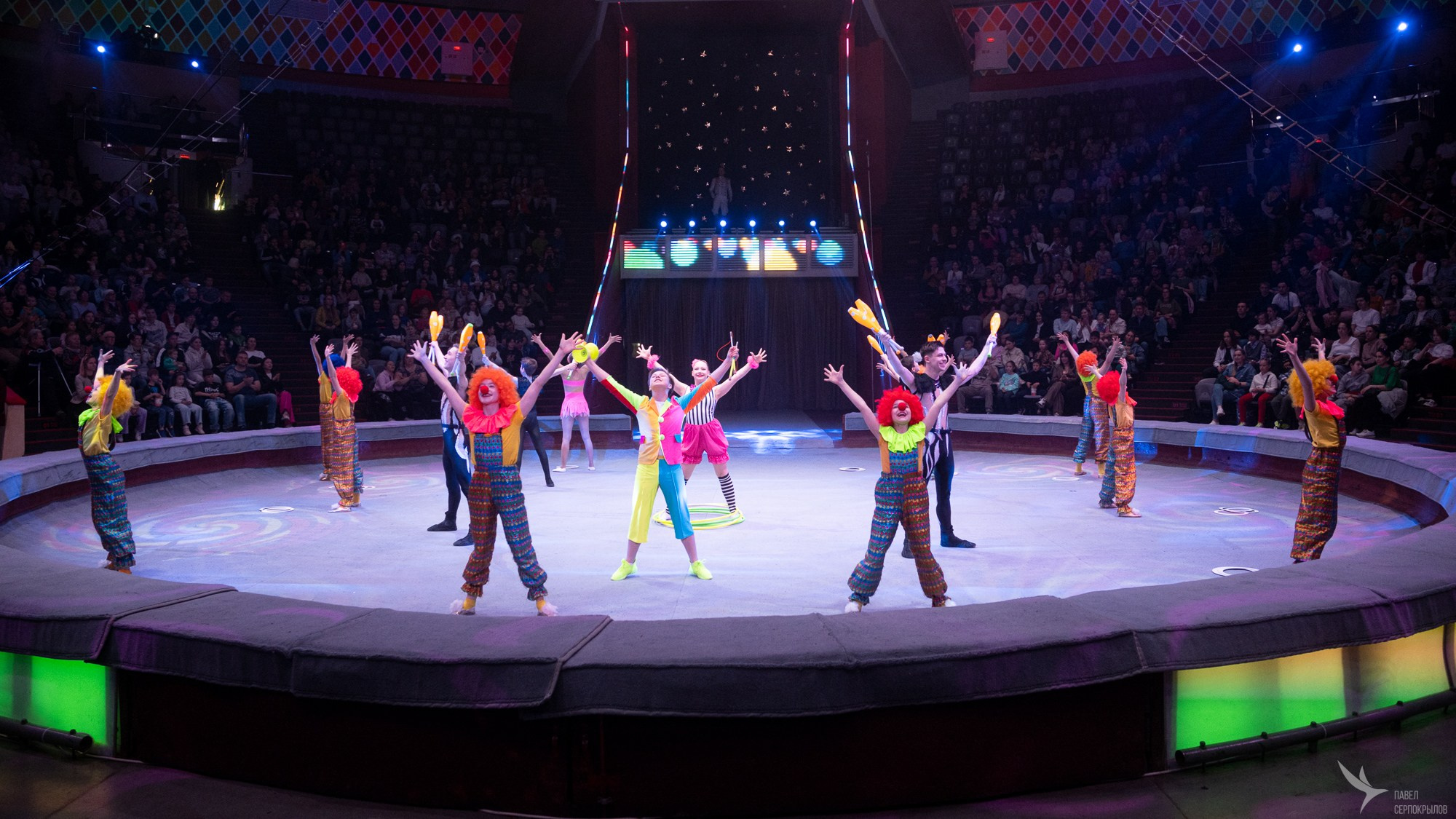 Гала-представление ЭВОЛЮЦИОНЕРЫ. Репортажный фотограф в Казани Павел Серпокрылов