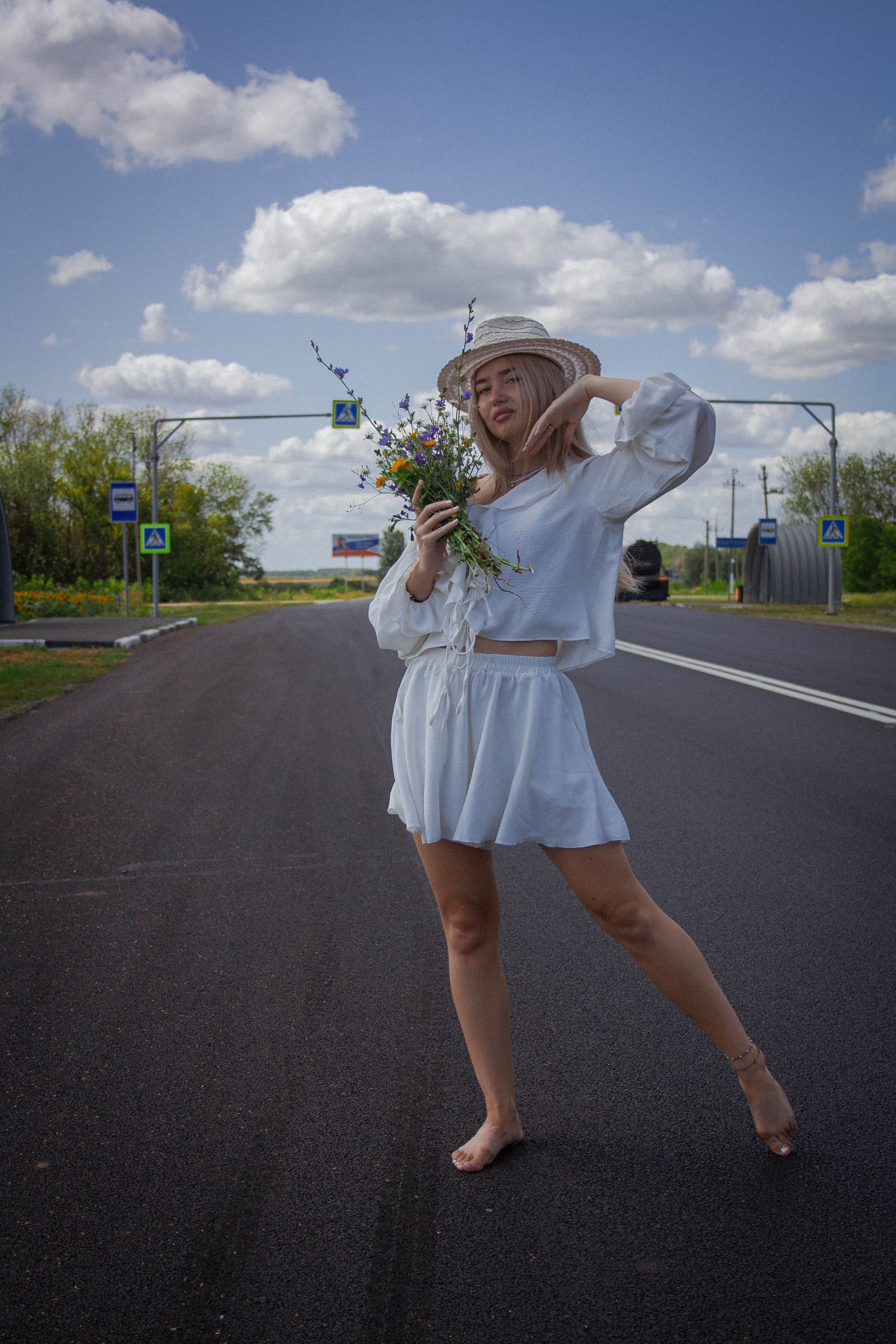 Настроение: уйти в поле с подсолнухами. Портретный фотограф в Саратове