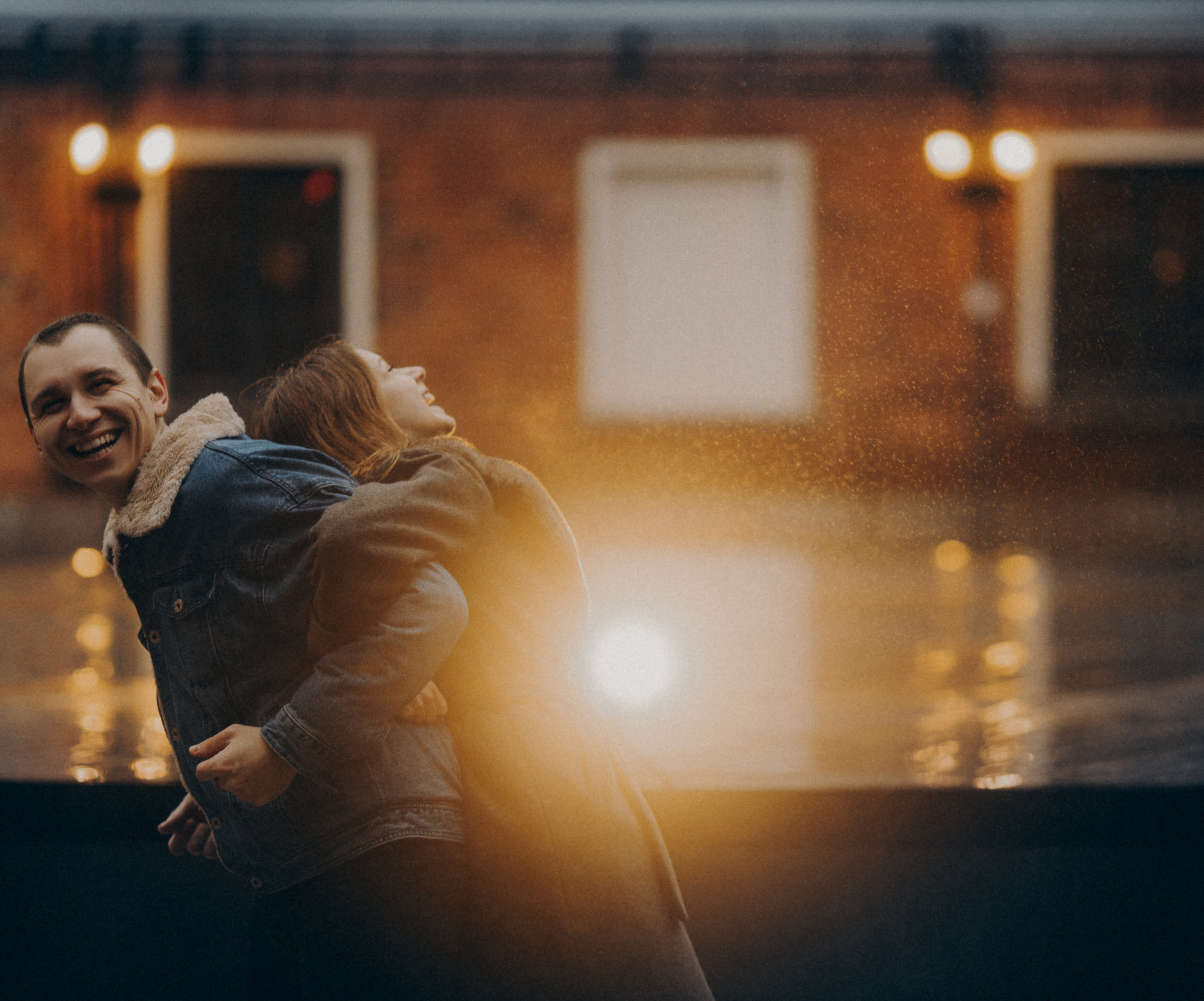 Анонс серии Слава+Ксюша. СПБ. ФОТОГРАФ Екатеринбург Москва Анастасия Замесина