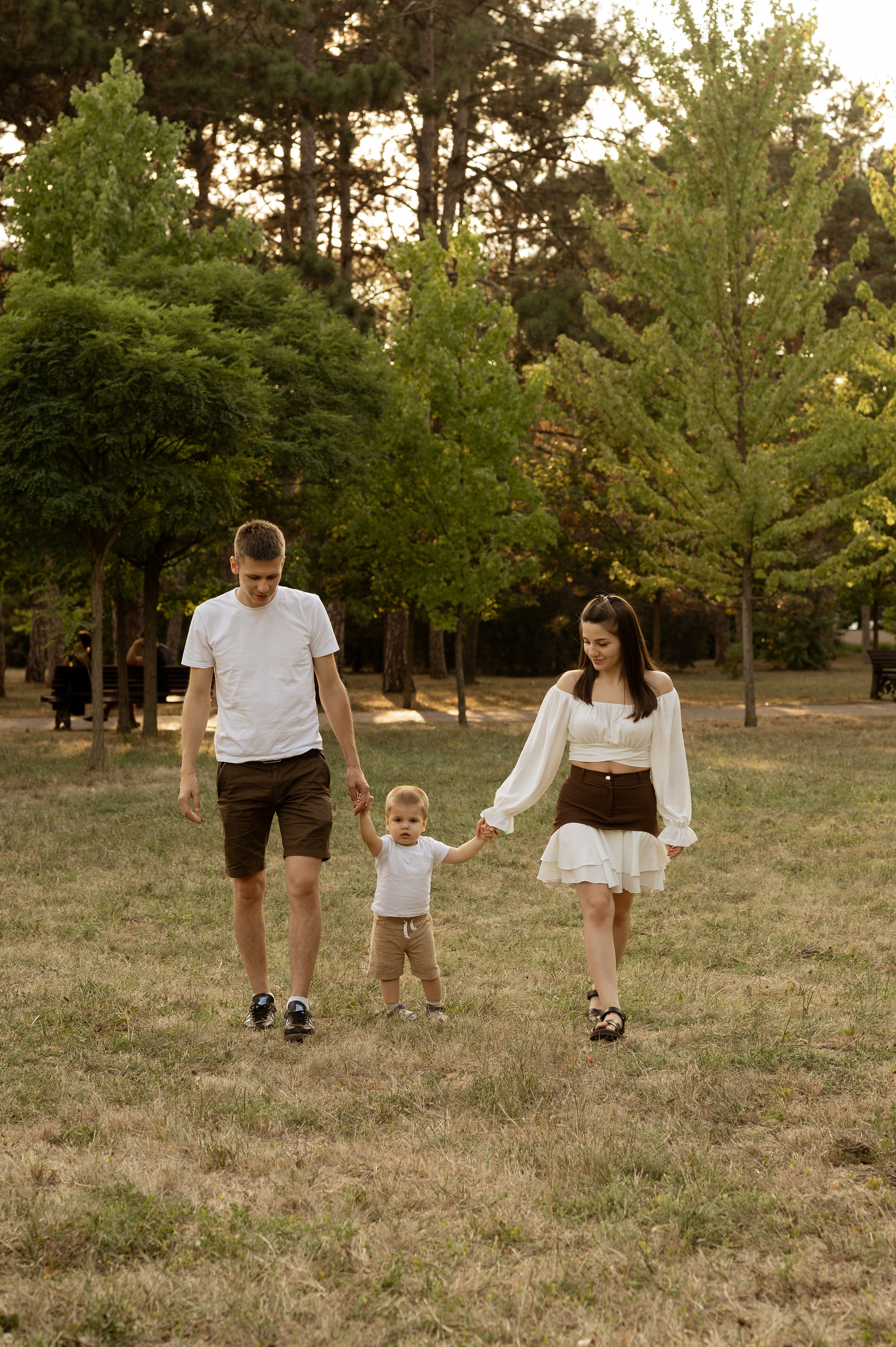 Летняя семейная фотосессия в парке. Свадебный и семейный фотограф в Краснодаре Алина Мельник