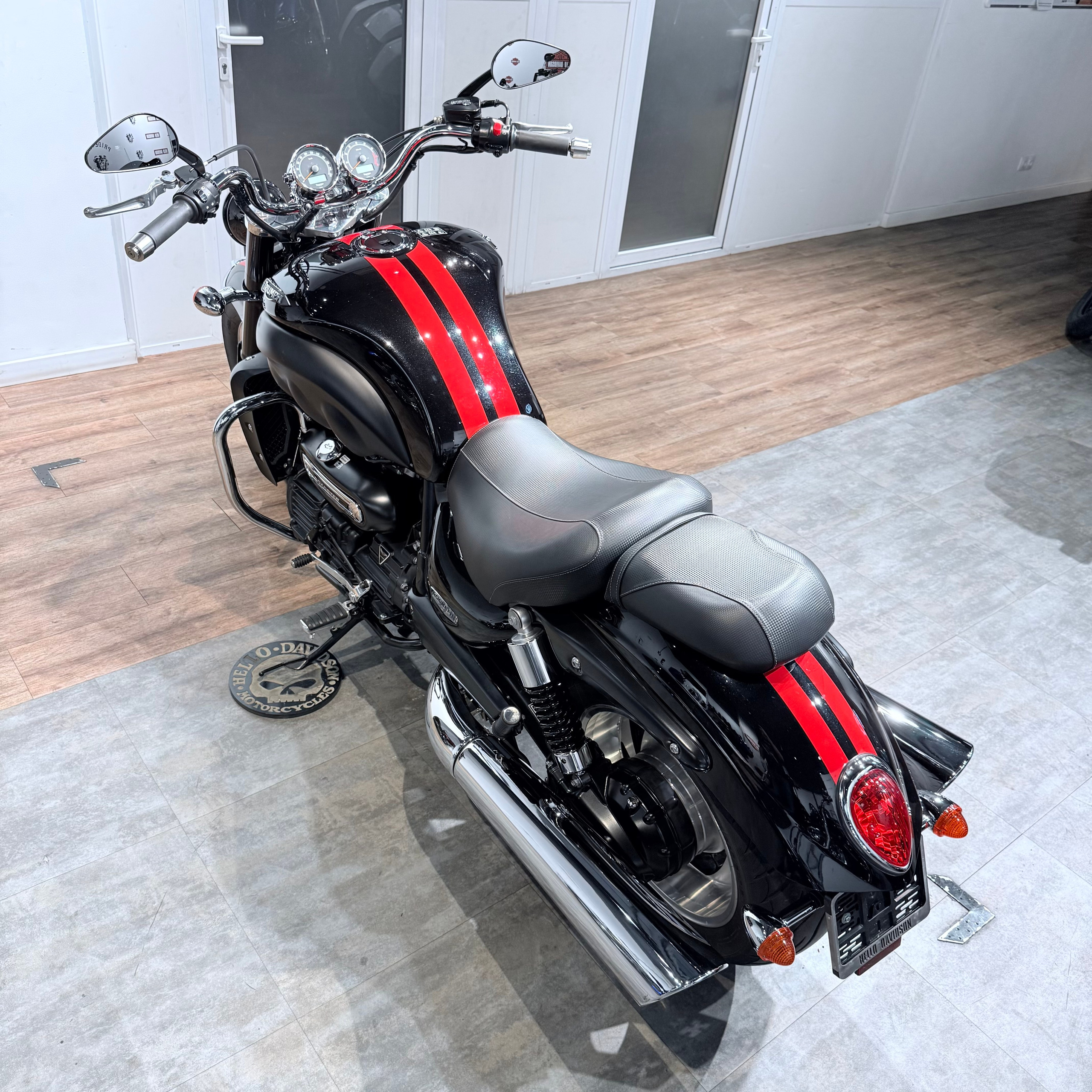 Купить Triumph 2017 Rocket III Roadster — подробнее на сайте. Hello Davidson, Москва. Только хорошие мотоциклы…
