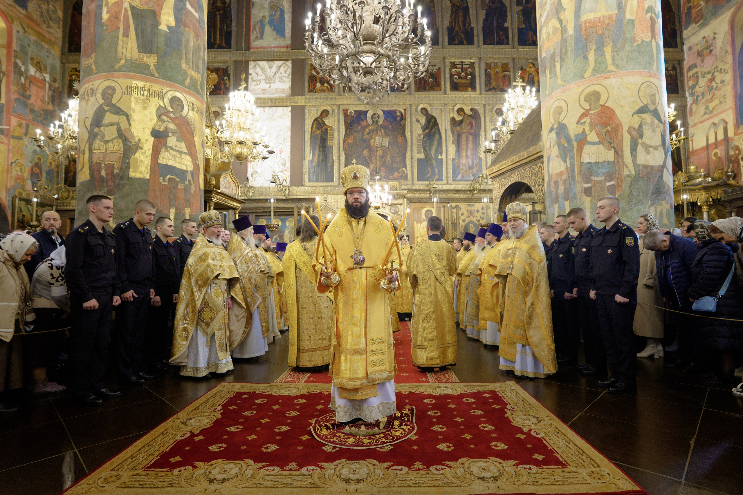 БОГОСЛУЖЕНИЯ. Фотограф Елена Лунева