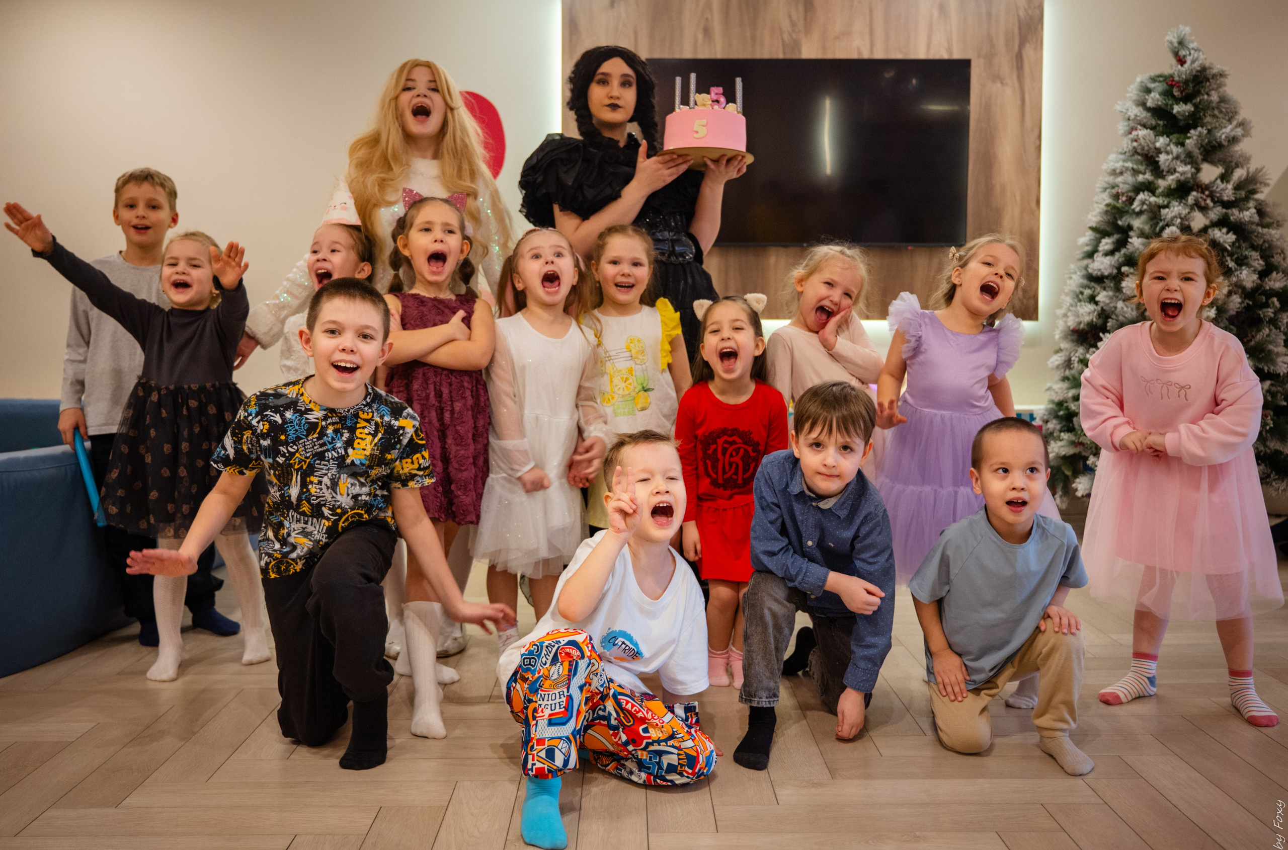 День рождения Алисы в «Апельсине». Фотограф мероприятий и студийные съёмки в Челябинске Евгения Foxy