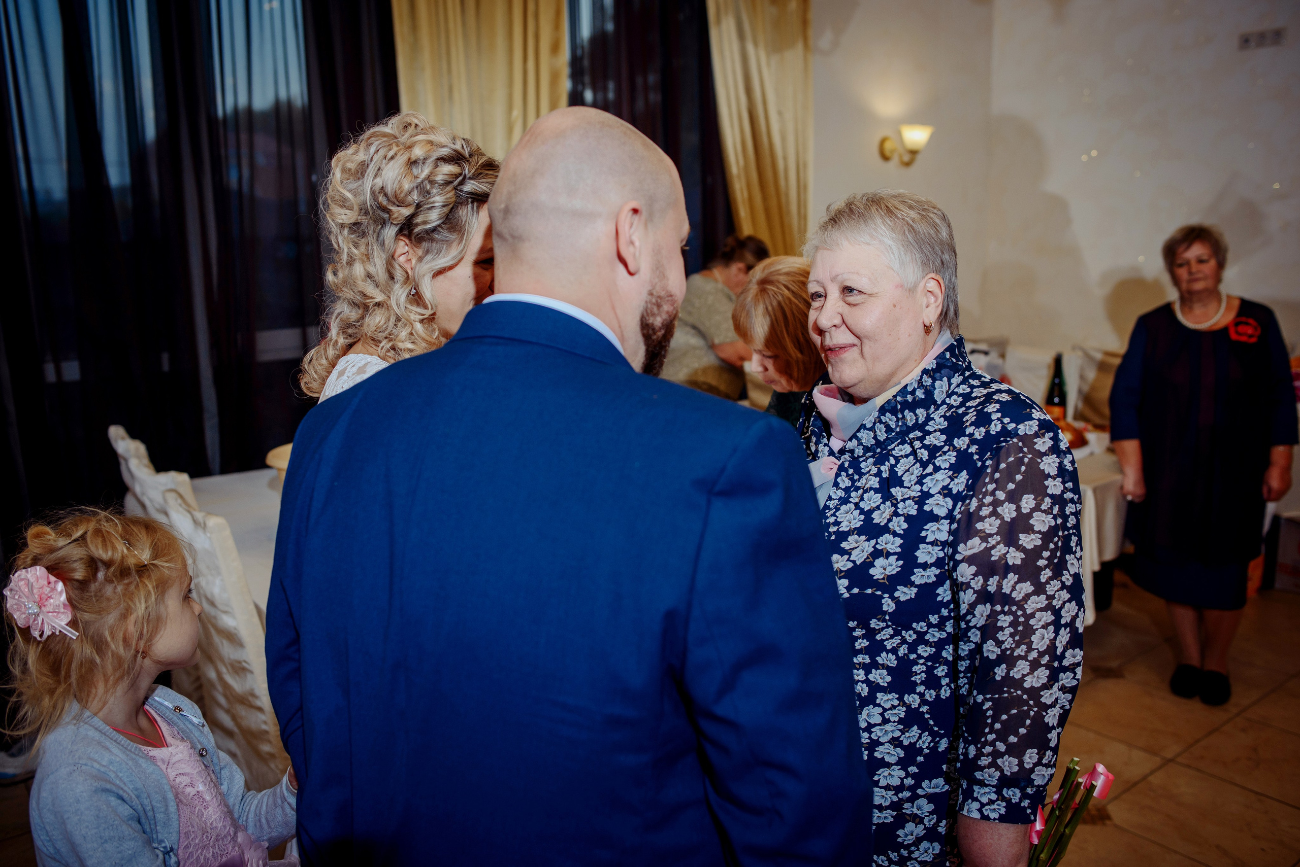 Юрий и Светлана. Королева Елена Свадебный и семейный фотограф в Туле