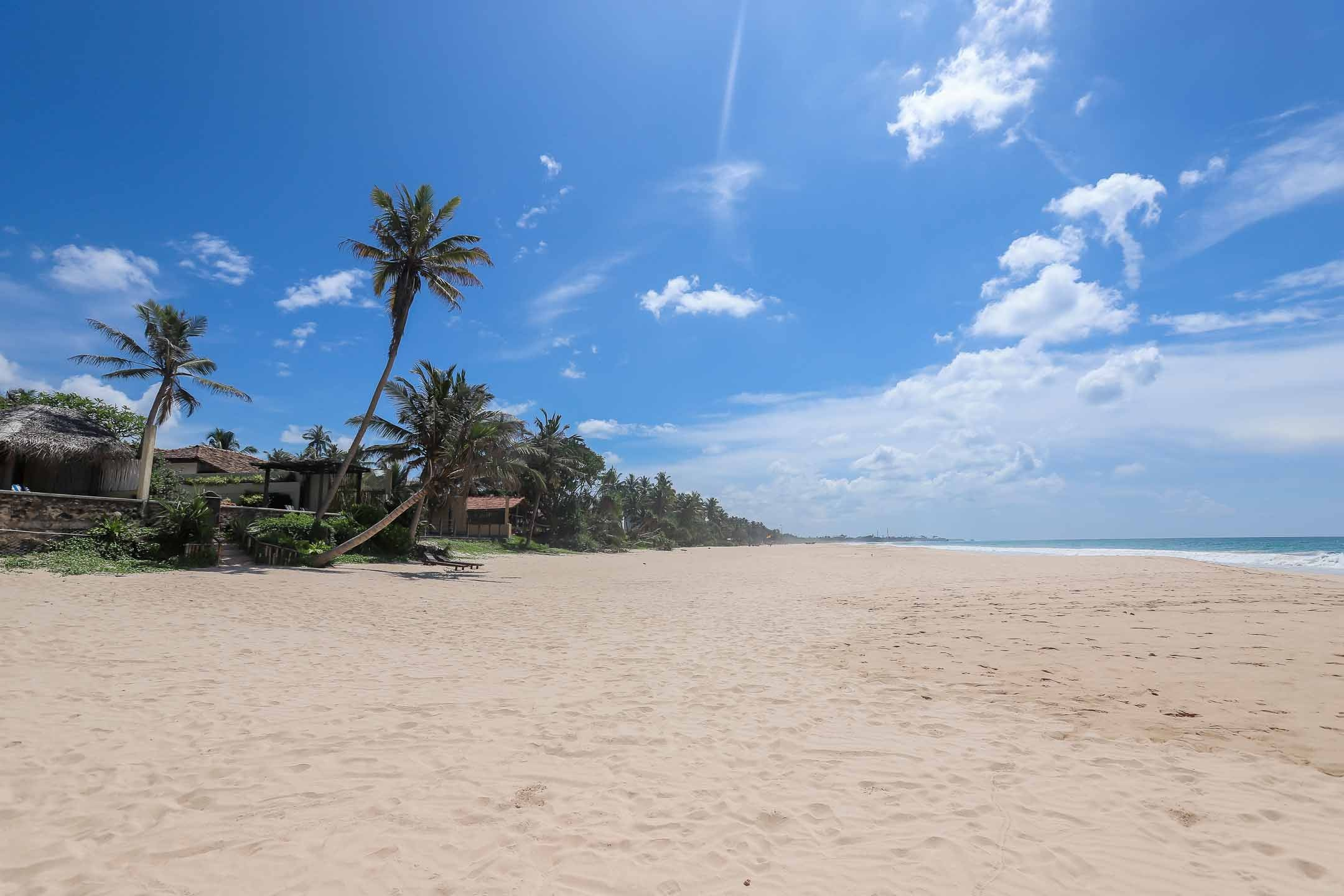 Отель пляж Хабарадува. Фотограф на Шри-Ланке