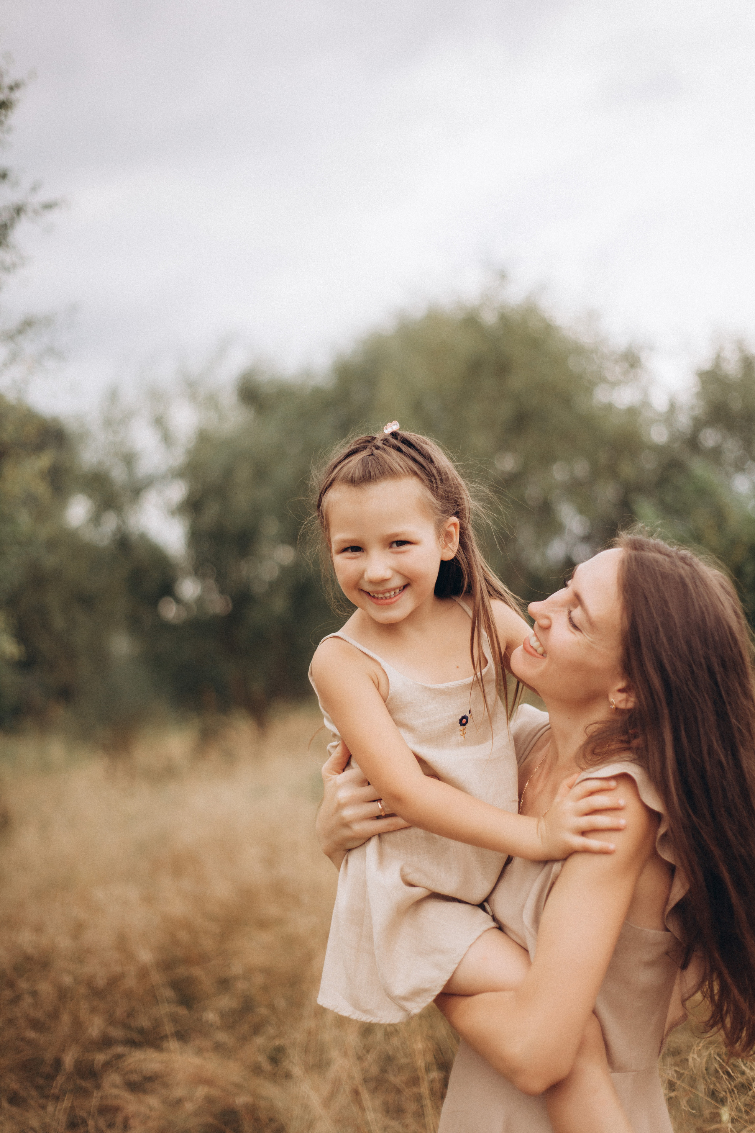 Алеся и Ника. Свадебный и портретный фотограф